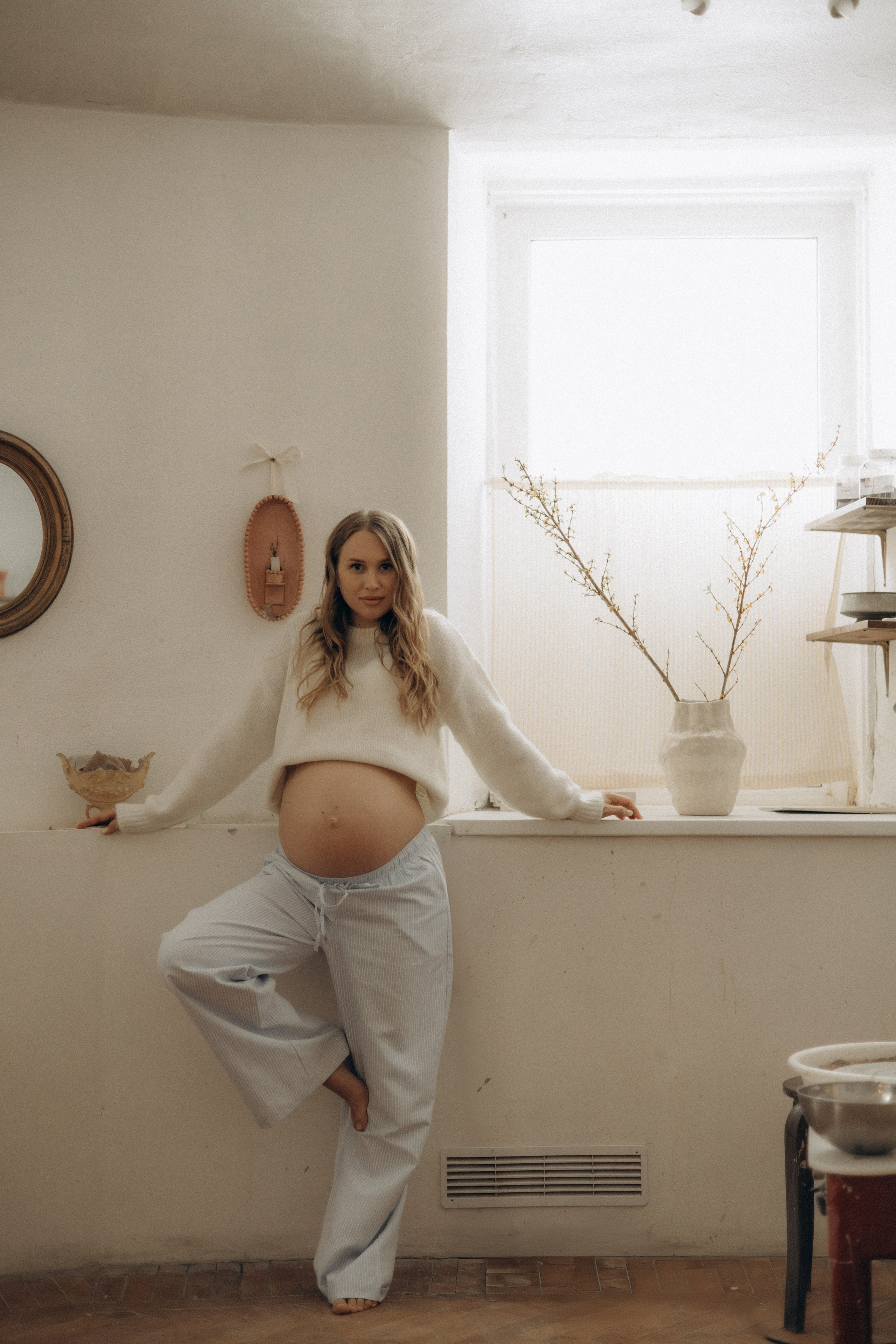 Фотосессия беременности в гончарной мастерской. Семейный фотограф Москва Юлиана Фетисова