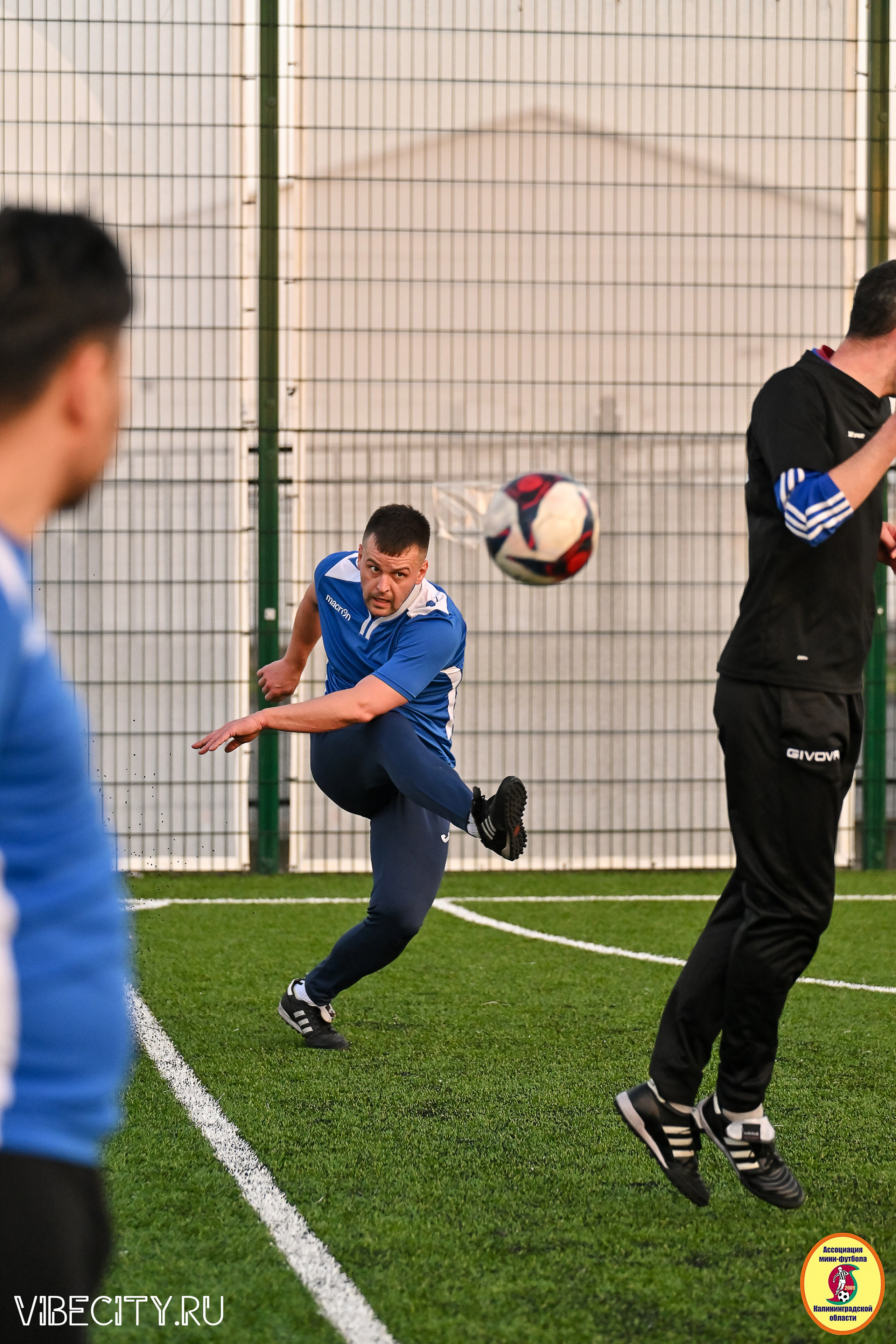 ИГРЫ МИНИ-ФУТБОЛЬНОЙ И КОРПОРАТИВНОЙ ЛИГИ. VIBECITY.RU Вайб Сити Ру Фоторепортажи Фотоотчеты Калининград