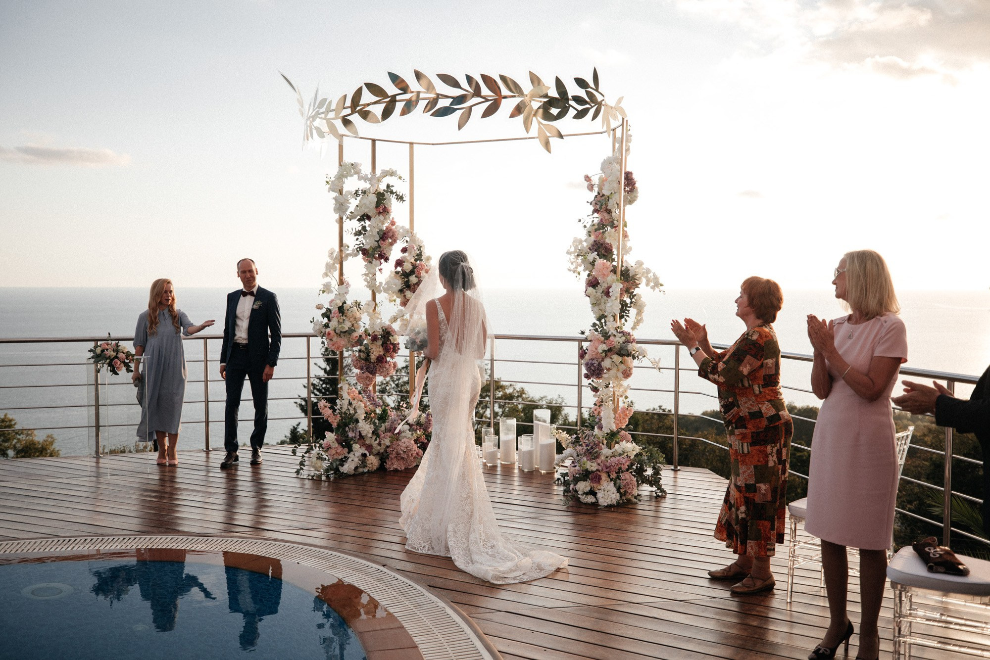 Свадебная фотосессия на вилле в Сочи. Свадебный, репортажный фотограф Дмитрий Макарченко