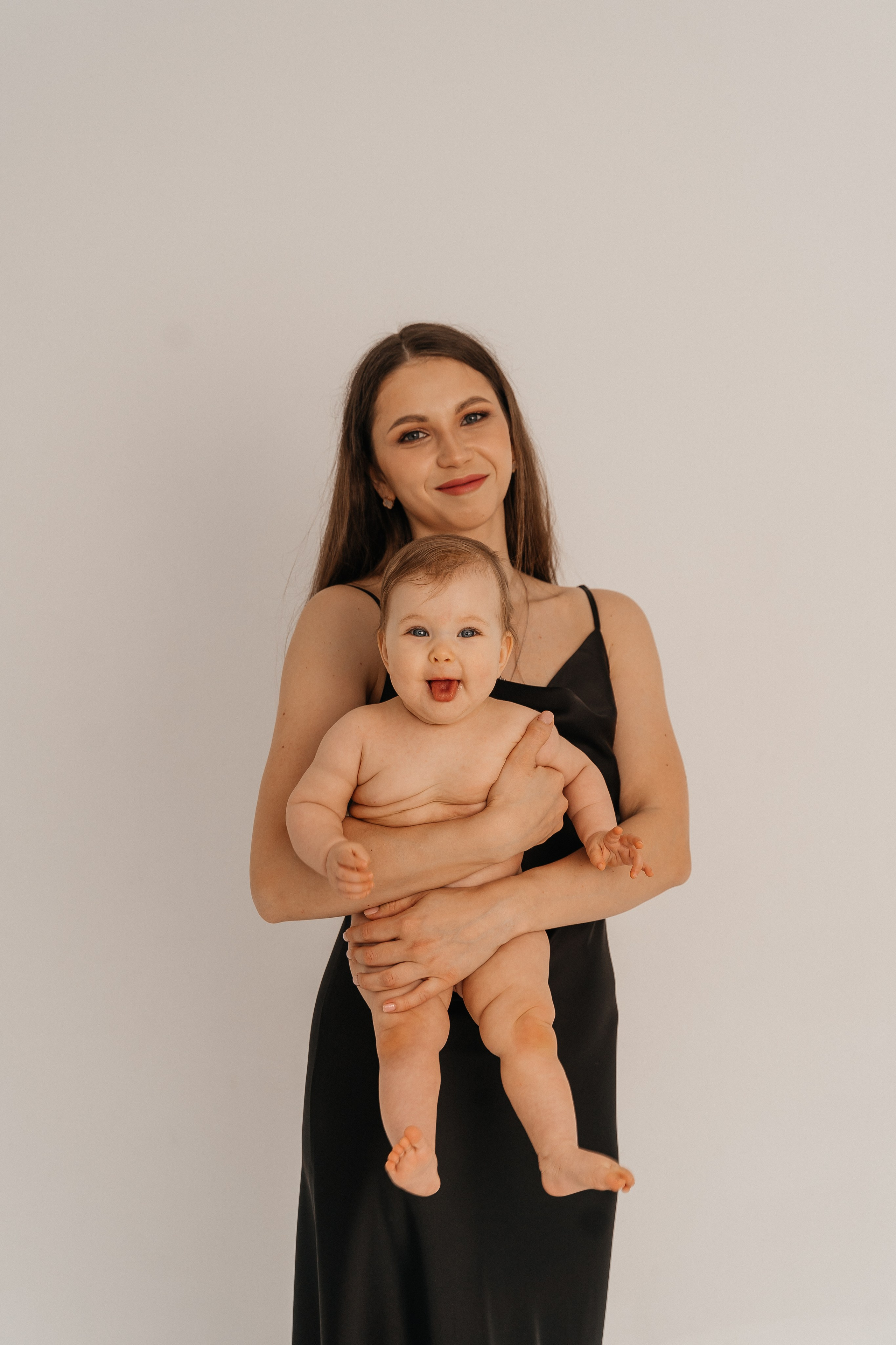 Сережа, Юля, Василиса и Дарина. Волик Мария