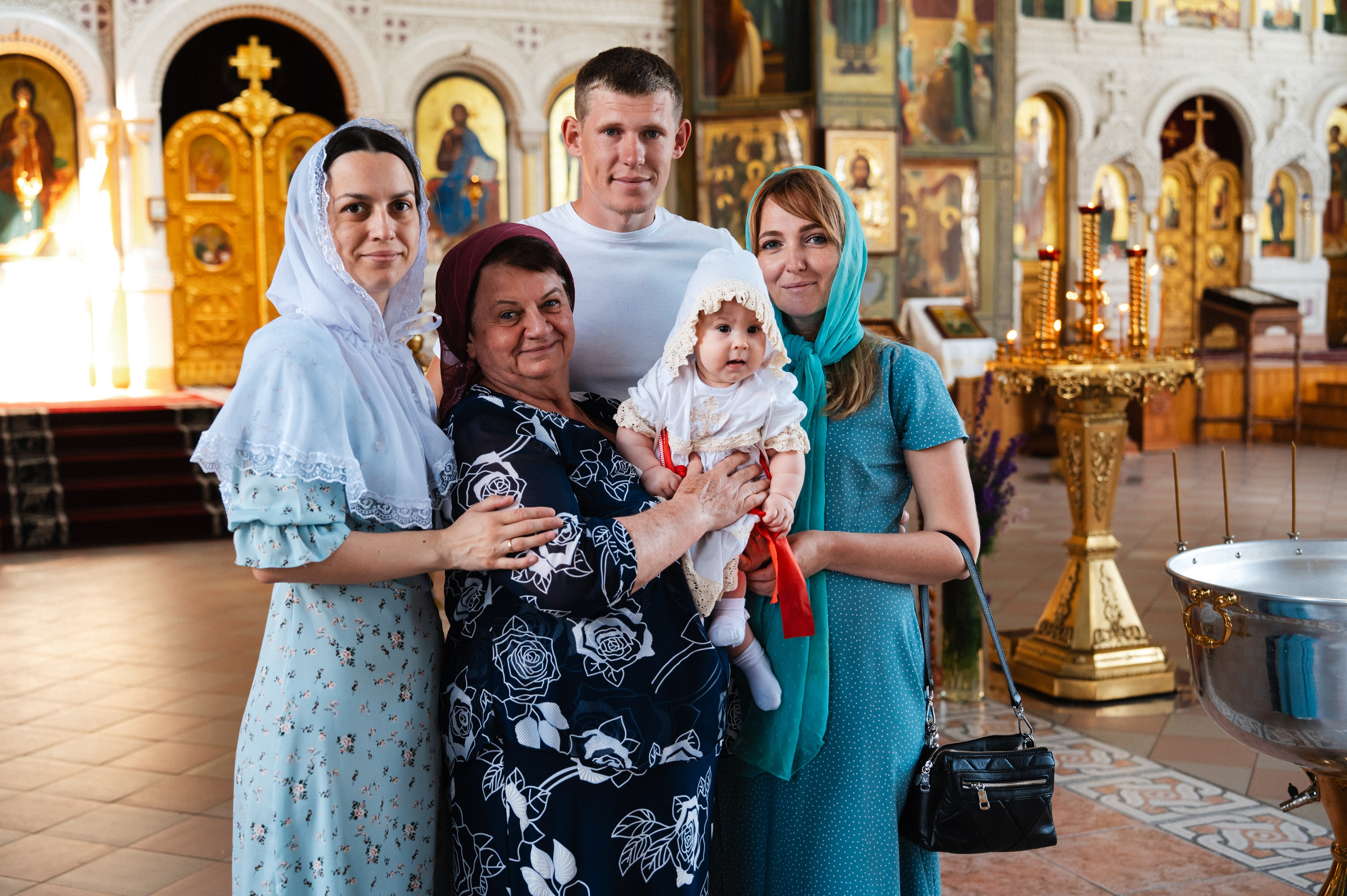 Таинство Крещения Дарьи (Храм Преполовения Пятидесятницы). Фотограф Ярута Оксана / Ростов-на-Дону