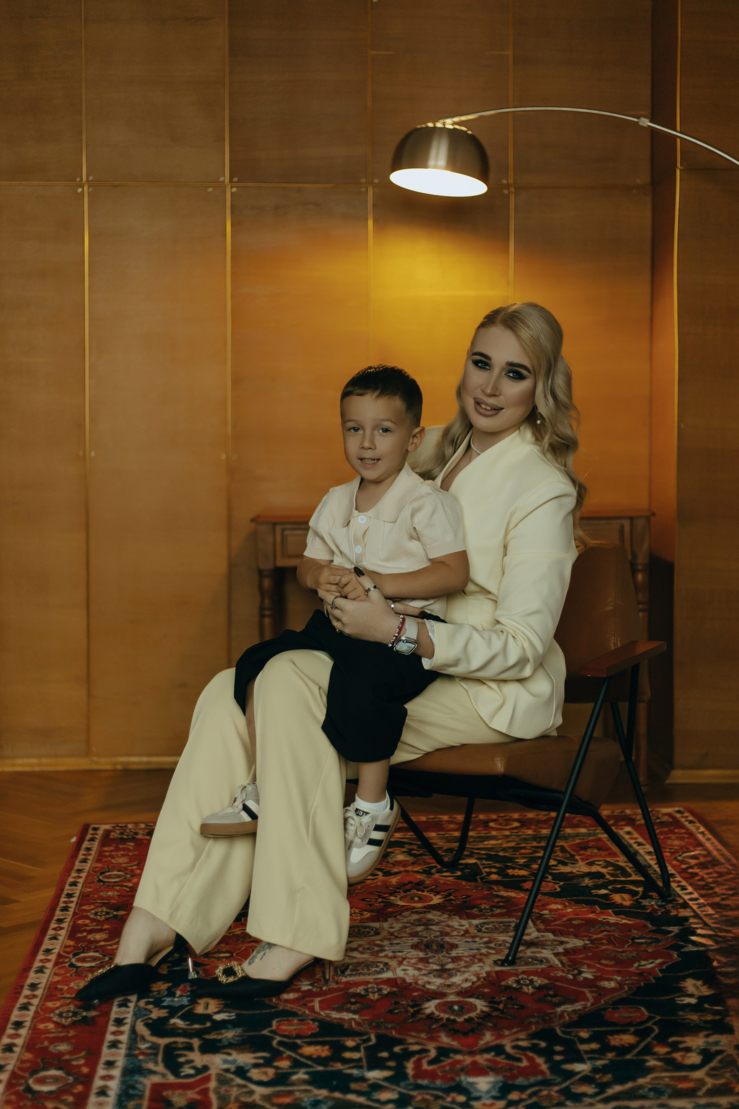 Под светом лампы. Фотограф в Белгороде Анастасия Веленгурская