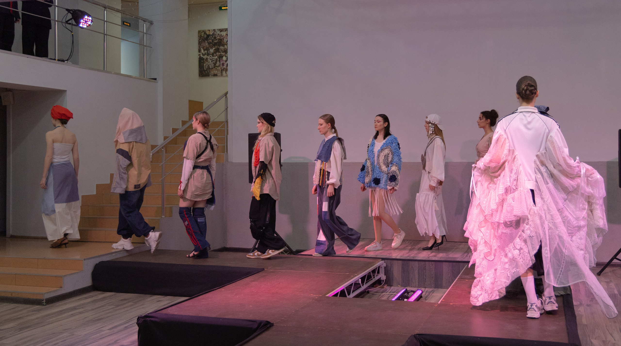 Выставка экологичных костюмов МИГ. Фотограф Твердохлебова Дарья, г. Санкт-Петербург