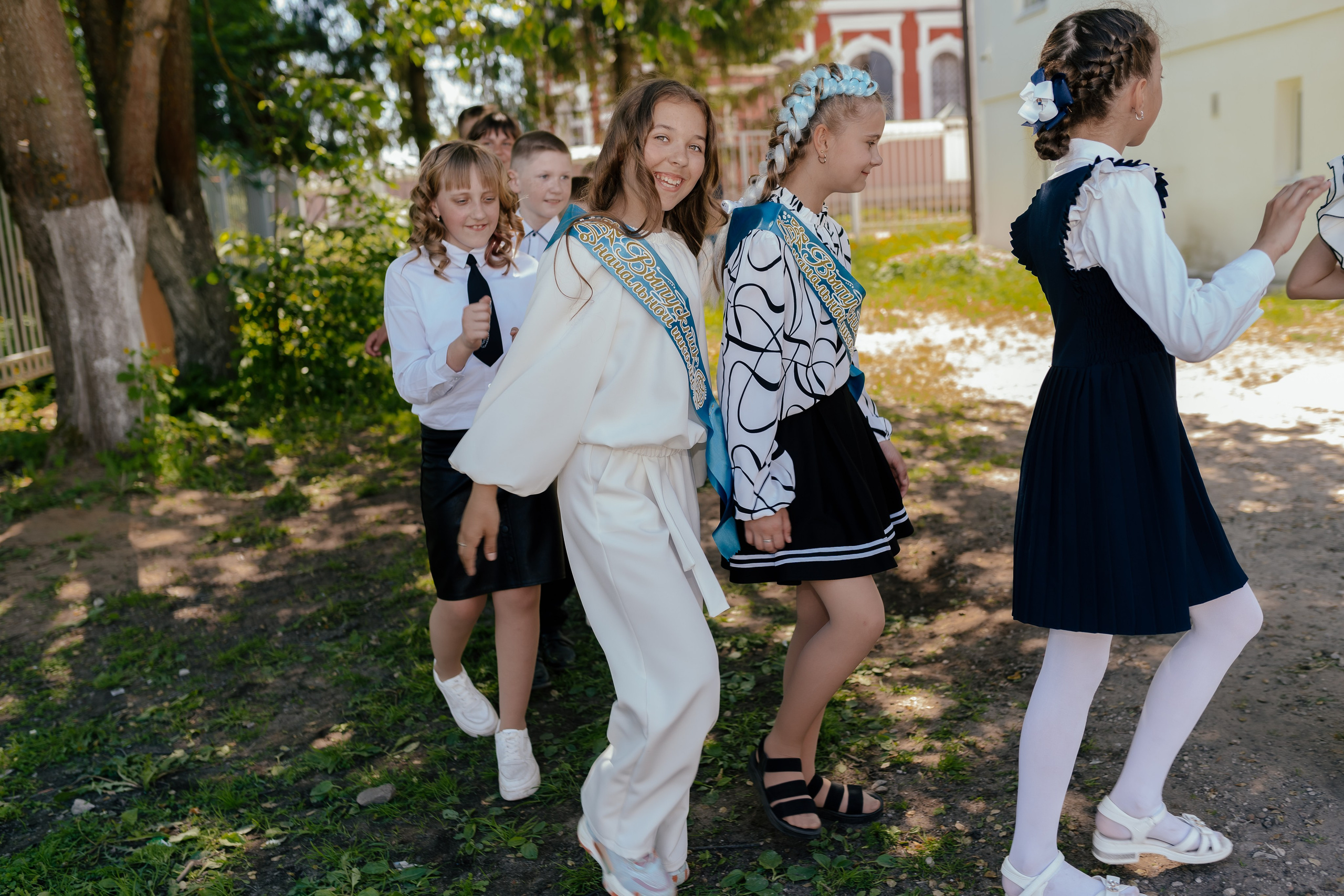 Последний звонок 4 класс. Фотограф Торопец Кристина Абрамова Kanwellia photography