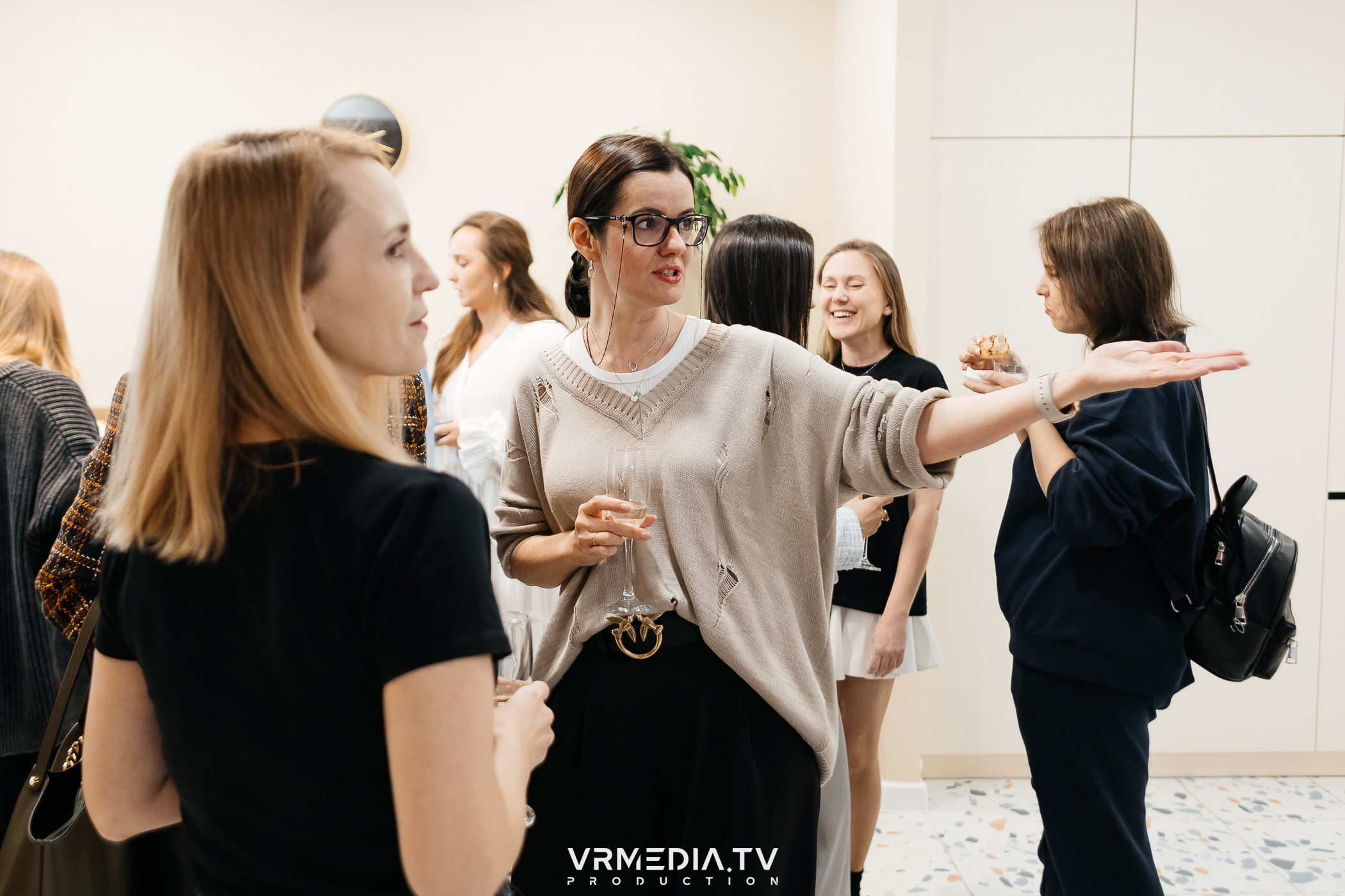 Business travel brunch