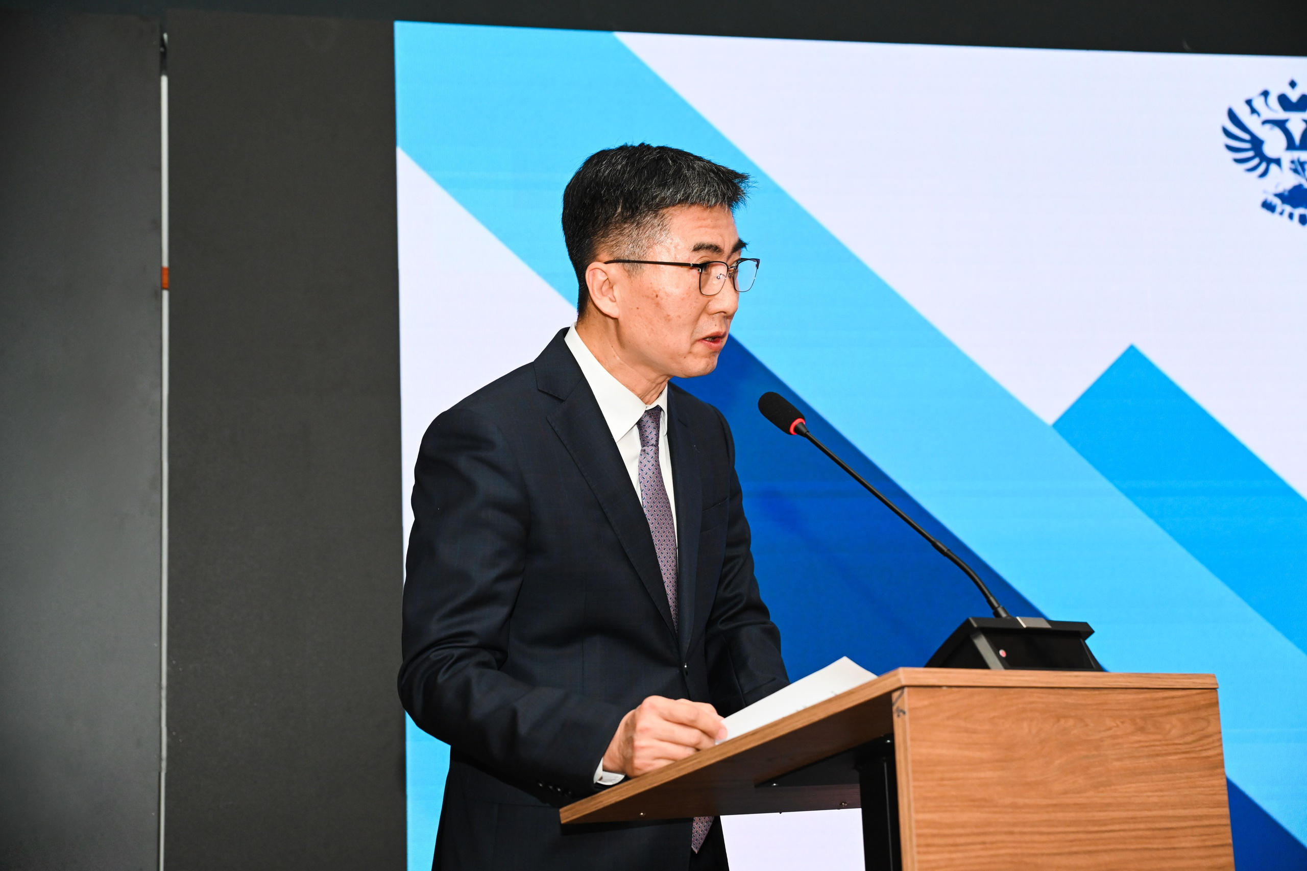 Репортажная деловая фотосъемка конференций, форумов, фестивалей