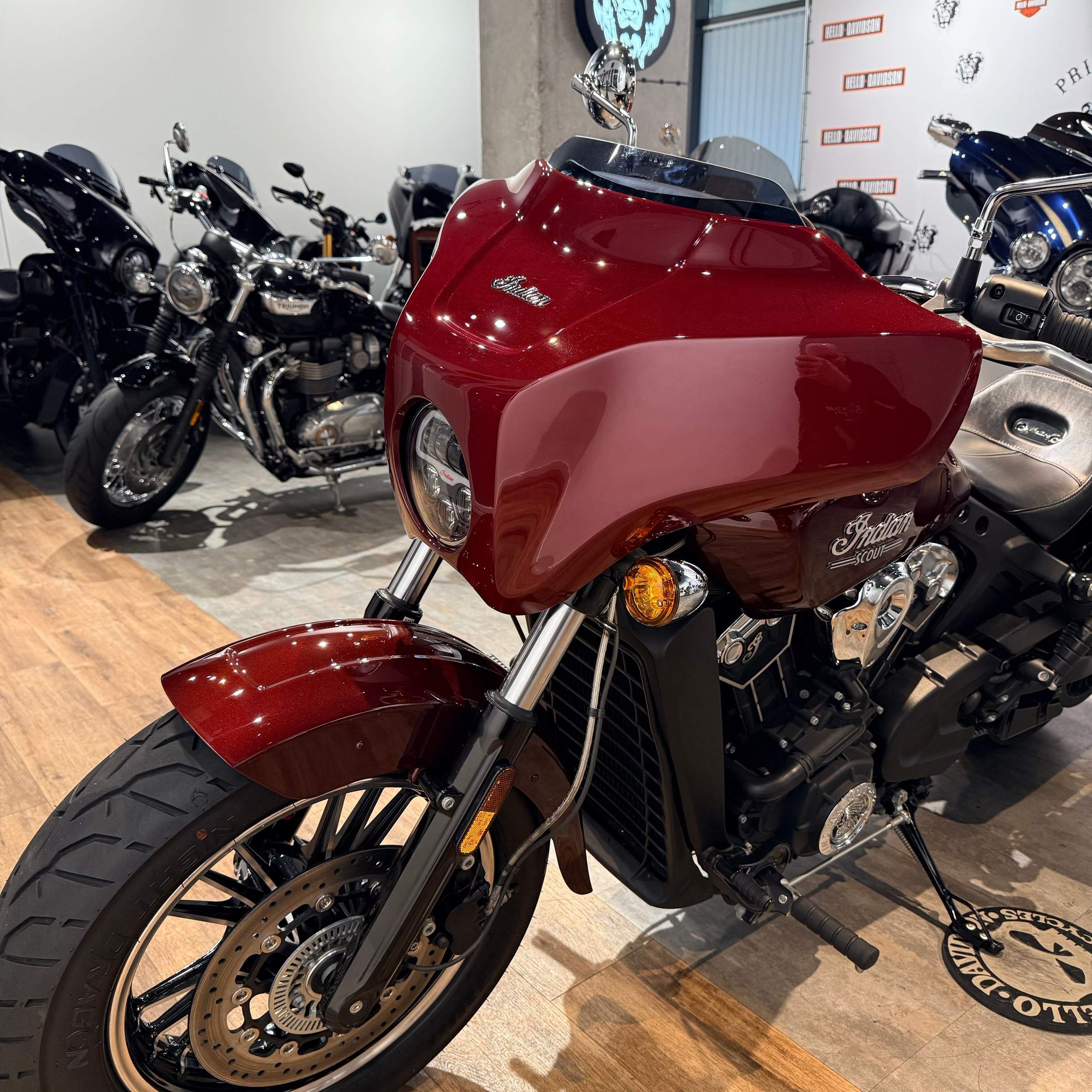 2022 INDIAN Scout Touring Maroon Metallic (VIN *56KM*0101). Hello Davidson, Москва. Только хорошие мотоциклы…