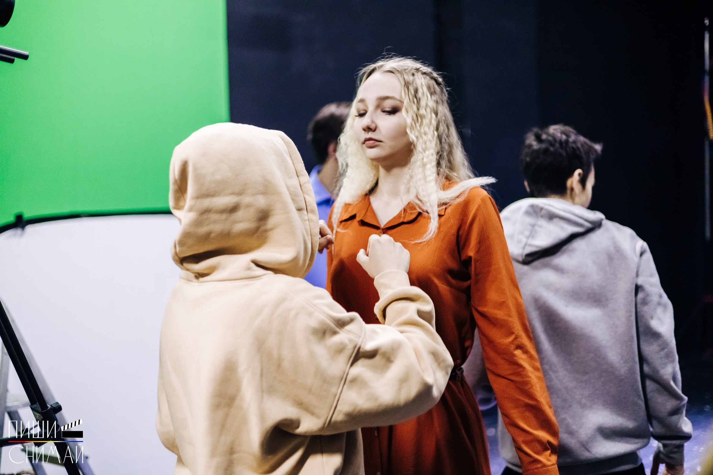 Бэкстейдж со съемок фильма в рамках школы «Пиши — снимай» / 08.12.2023. Денис Прохоров Фотограф в г. Магнитогорск