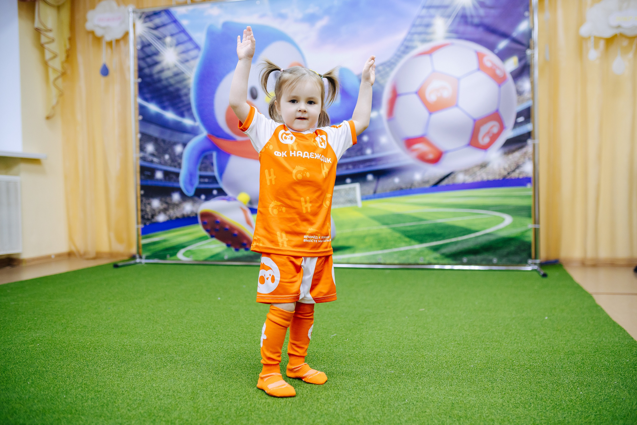 Фотосессия с кубком в детских садах г. Магнитогорска. Денис Прохоров Фотограф в г. Магнитогорск