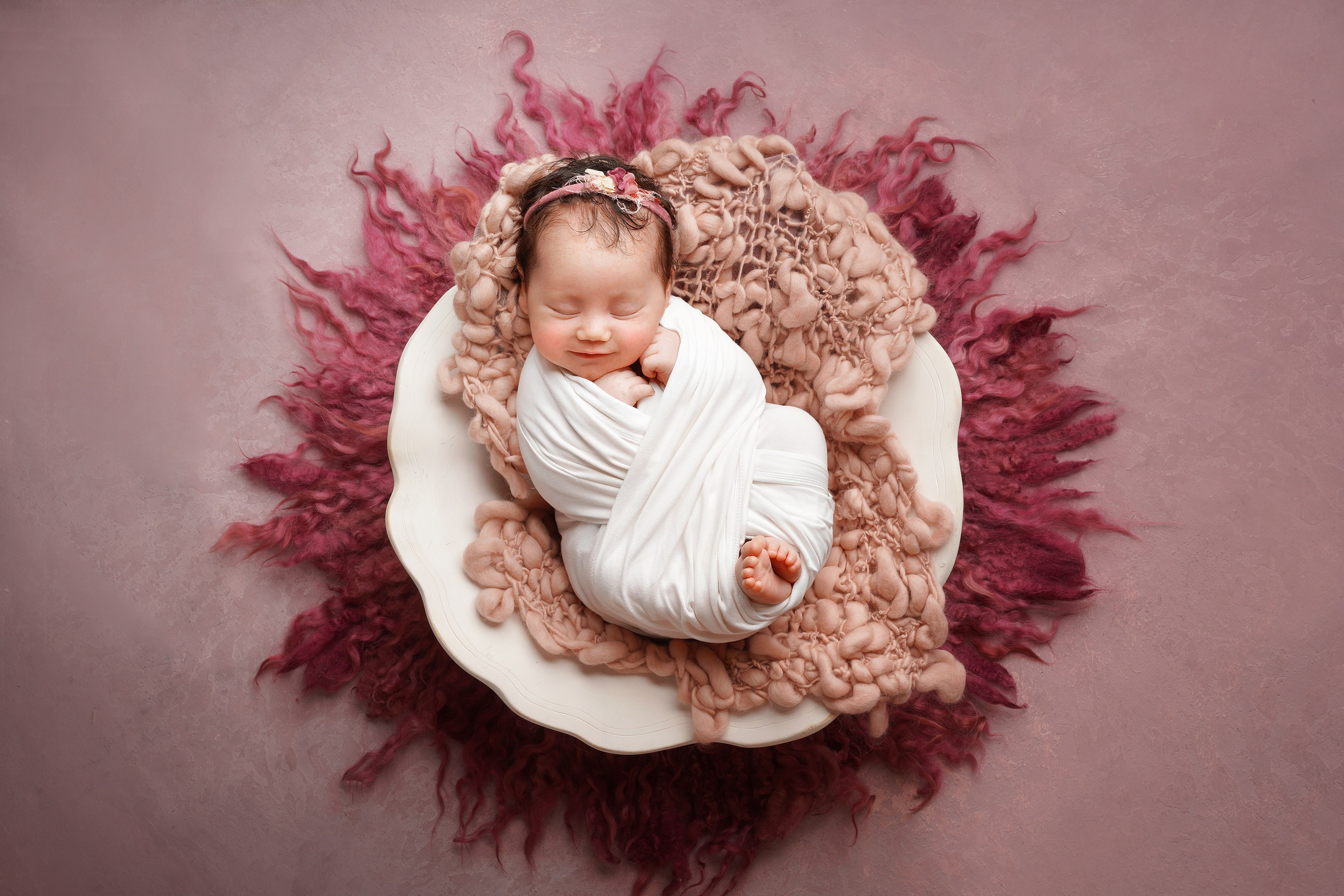 Новорожденные. Фотограф новорожденных беременных в Тюмени Ткачук Татьяна