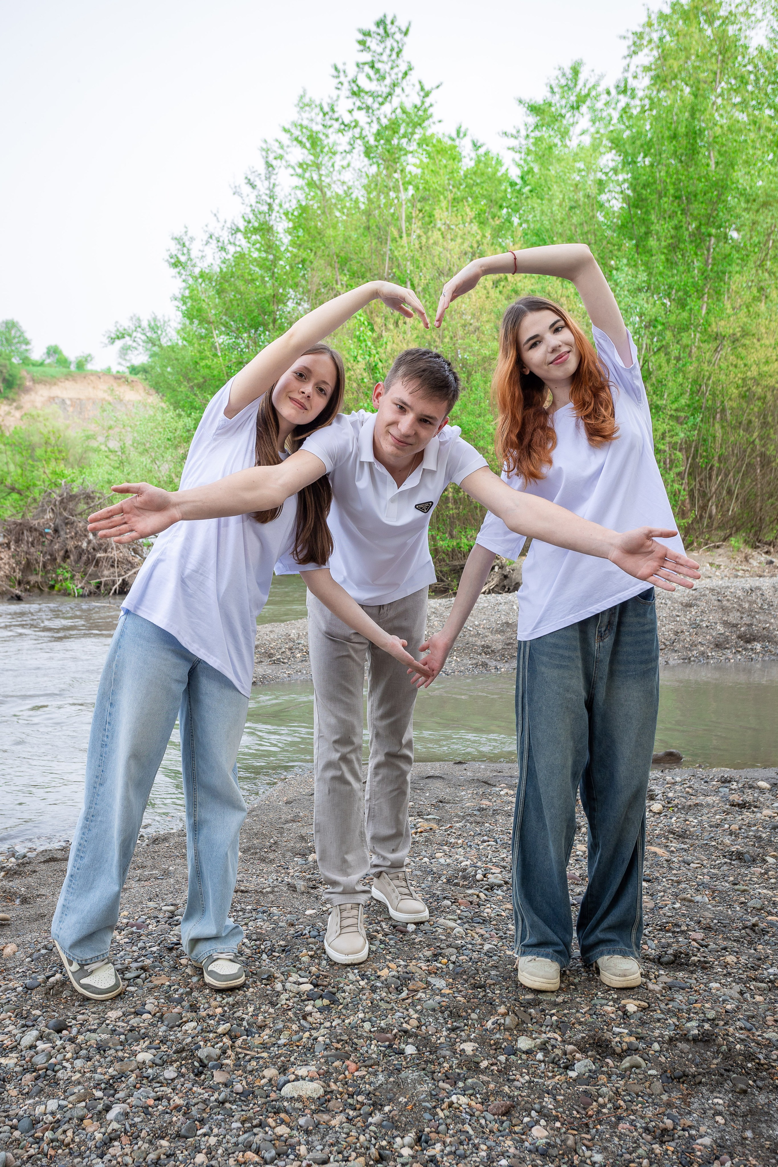 Уличная фотосессия на выпускной альбом. Выпускные альбомы Майкоп, Краснодар Елена Золотарева