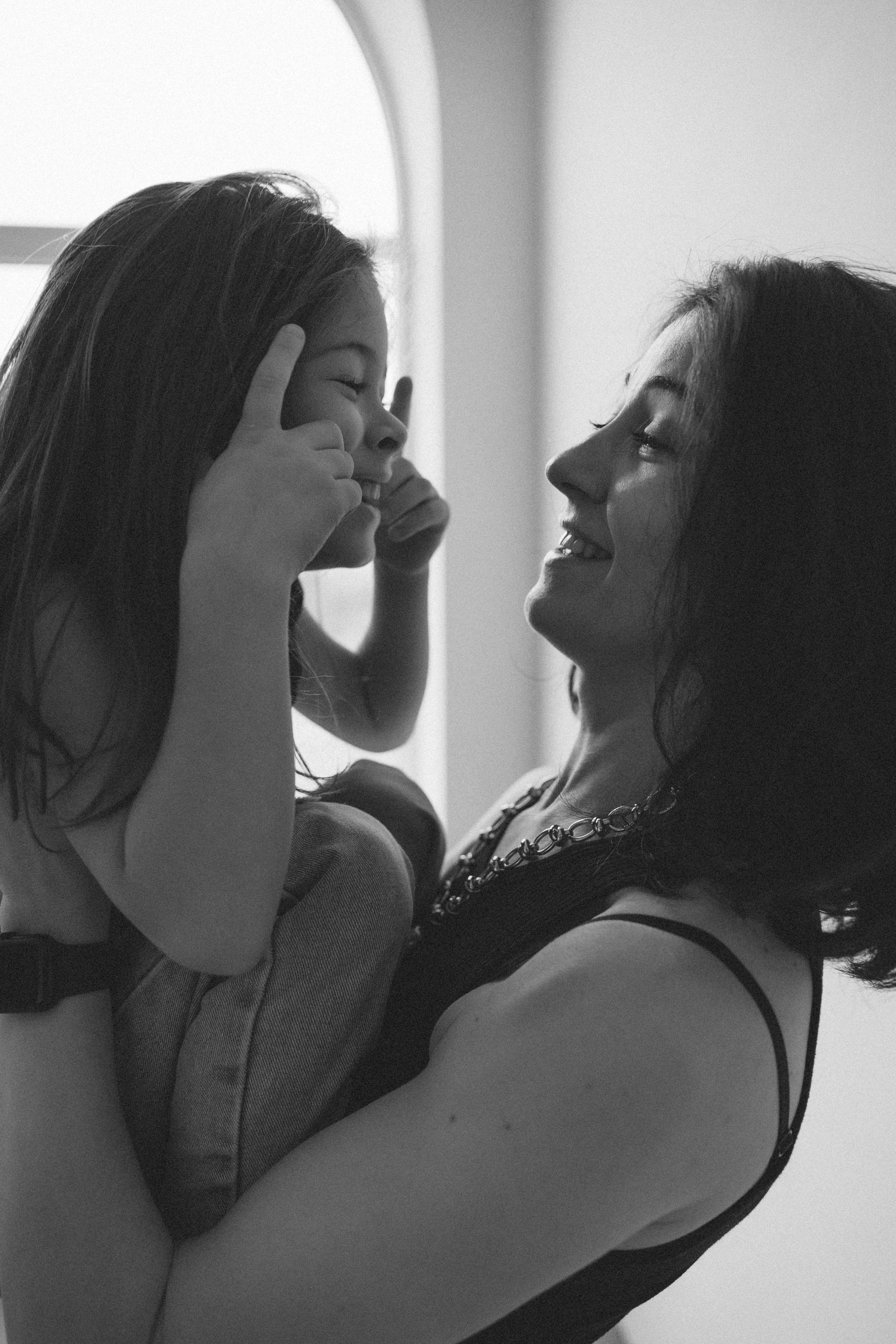 Лена и Теона. Семейный фотограф и детский фотограф в Волгограде Алеся Бутакова — дет