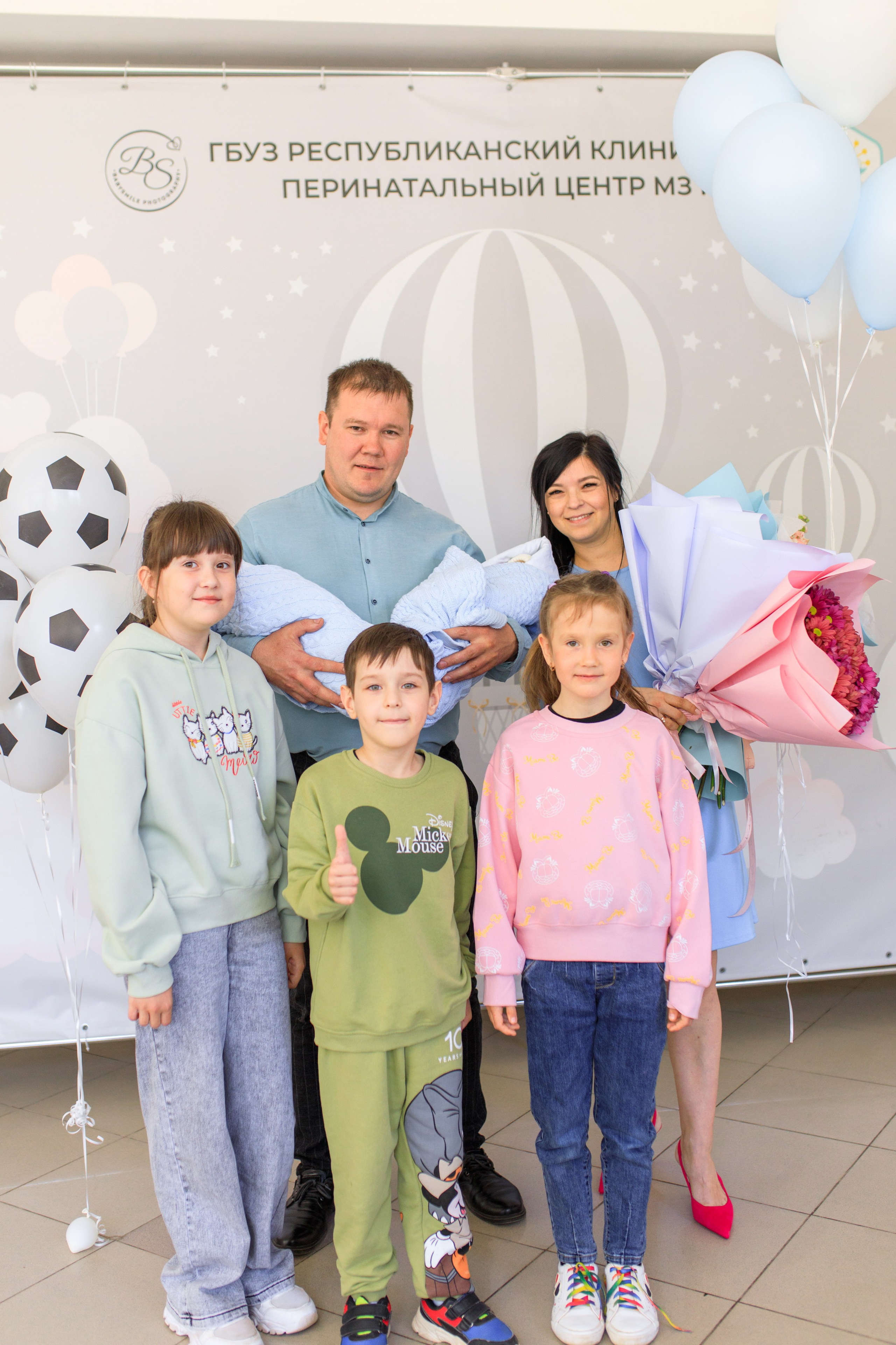 Съемка выписки из роддома. Фотограф в Уфе Ирина Идрисова