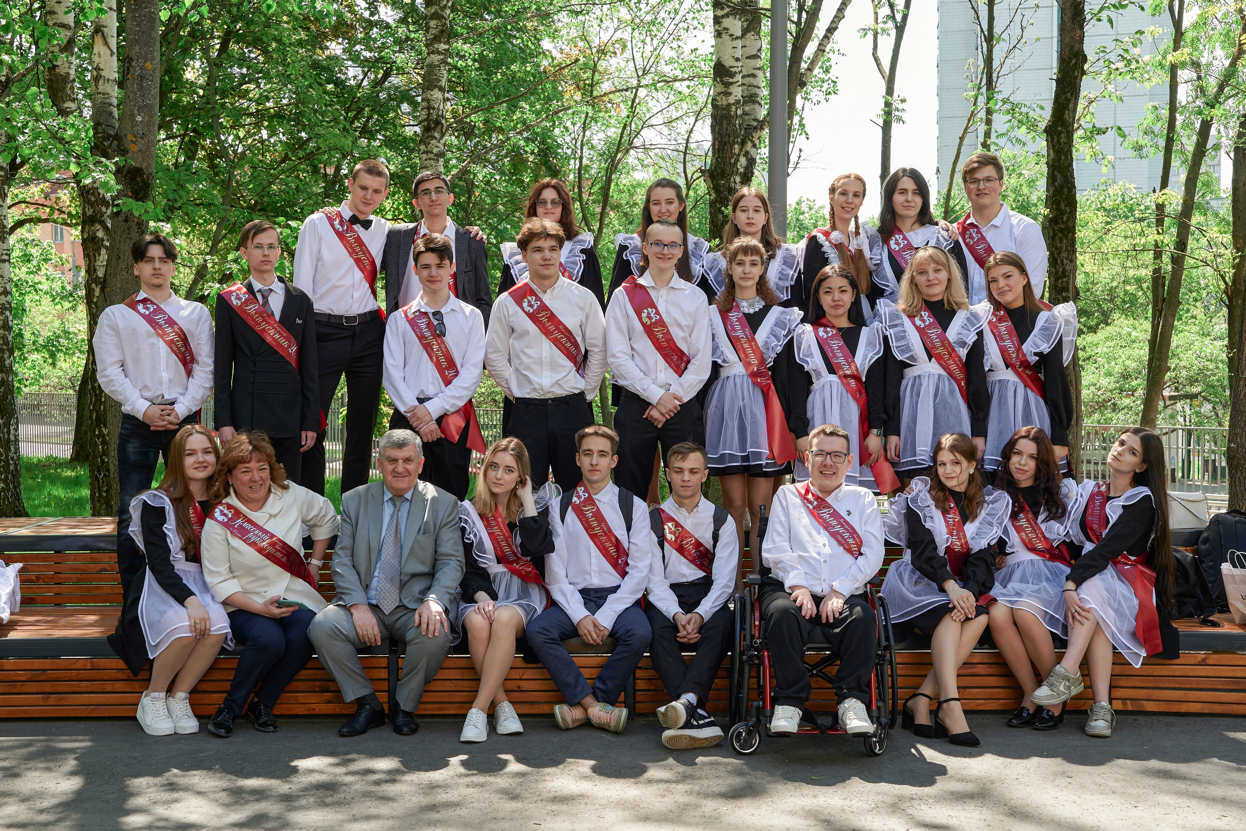 Последний звонок школа 1413. Детский и семейный фотограф г. Москва Оксана Катаджи