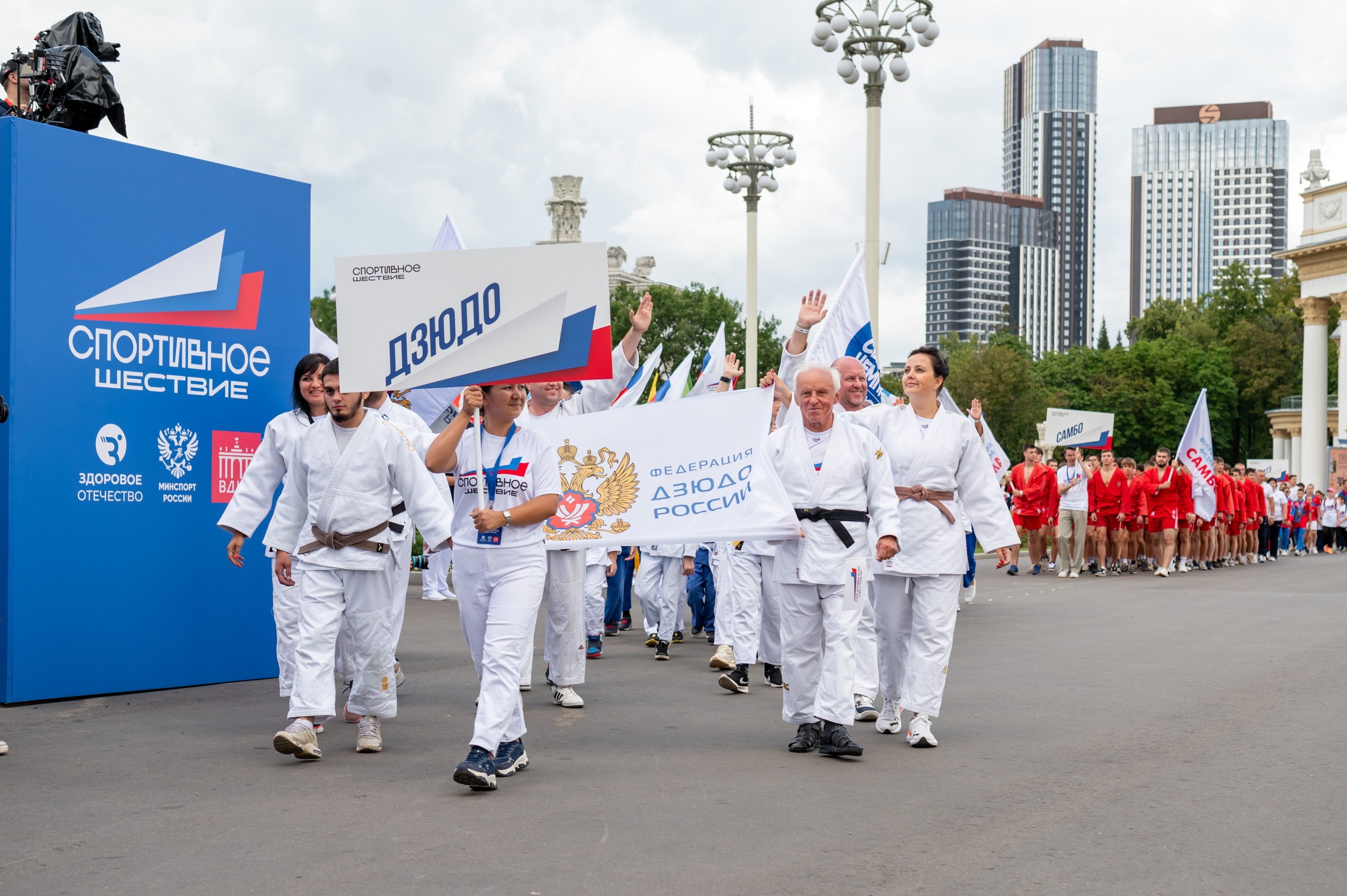 Спортивное шествие посвященное Дню физкультурника!. Детский и семейный фотограф г. Москва Оксана Катаджи
