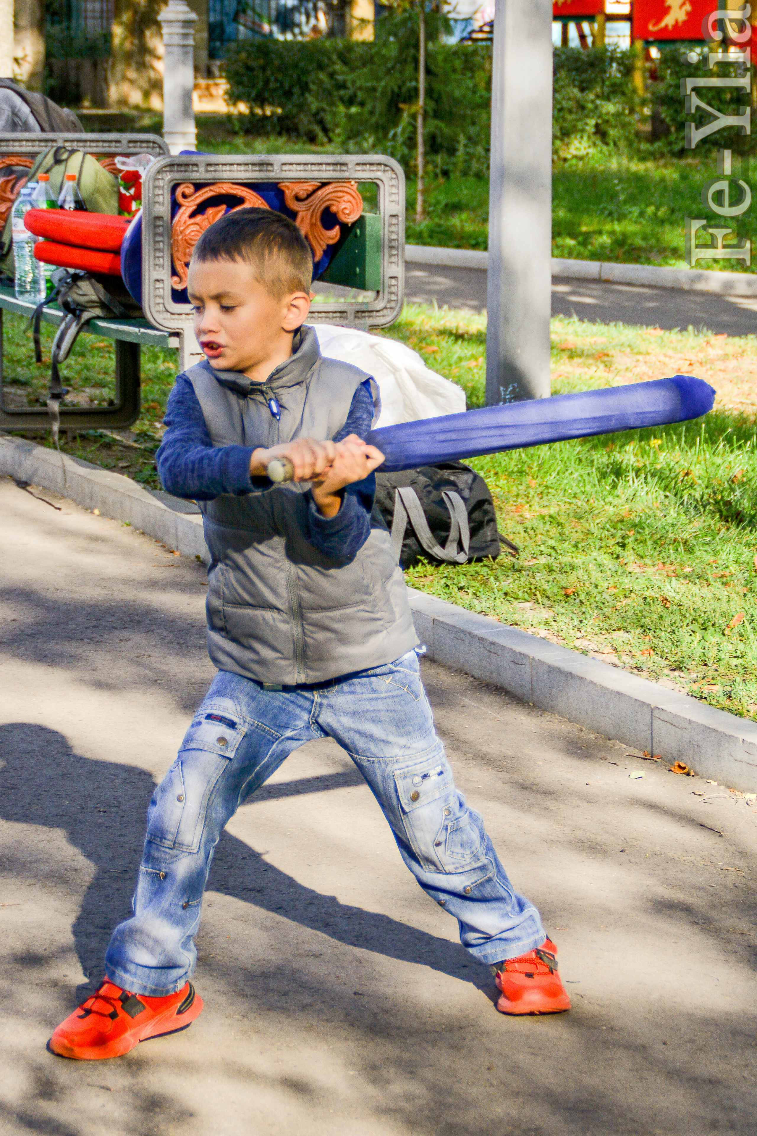 Клуб современного мечевого боя в парке, Луганск. Фотограф в РФ и ЛНР Юлия Федосеева
