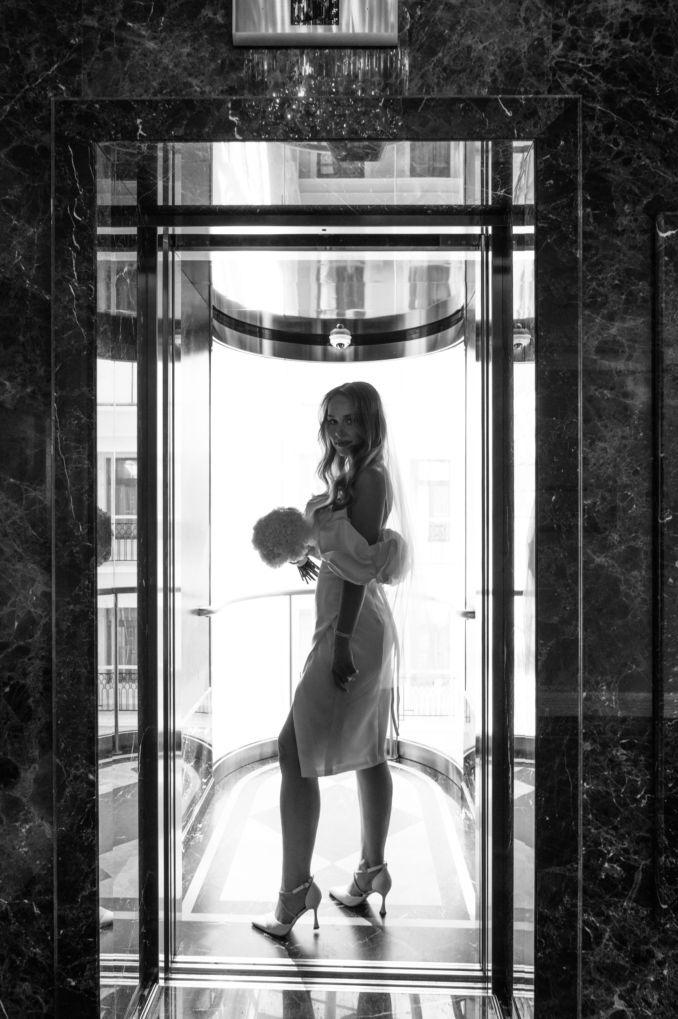 Свадьба. Профессиональный фотограф беременности в СПБ. Стильные фотосессии беременности в стиле минимализм и классическая фотография