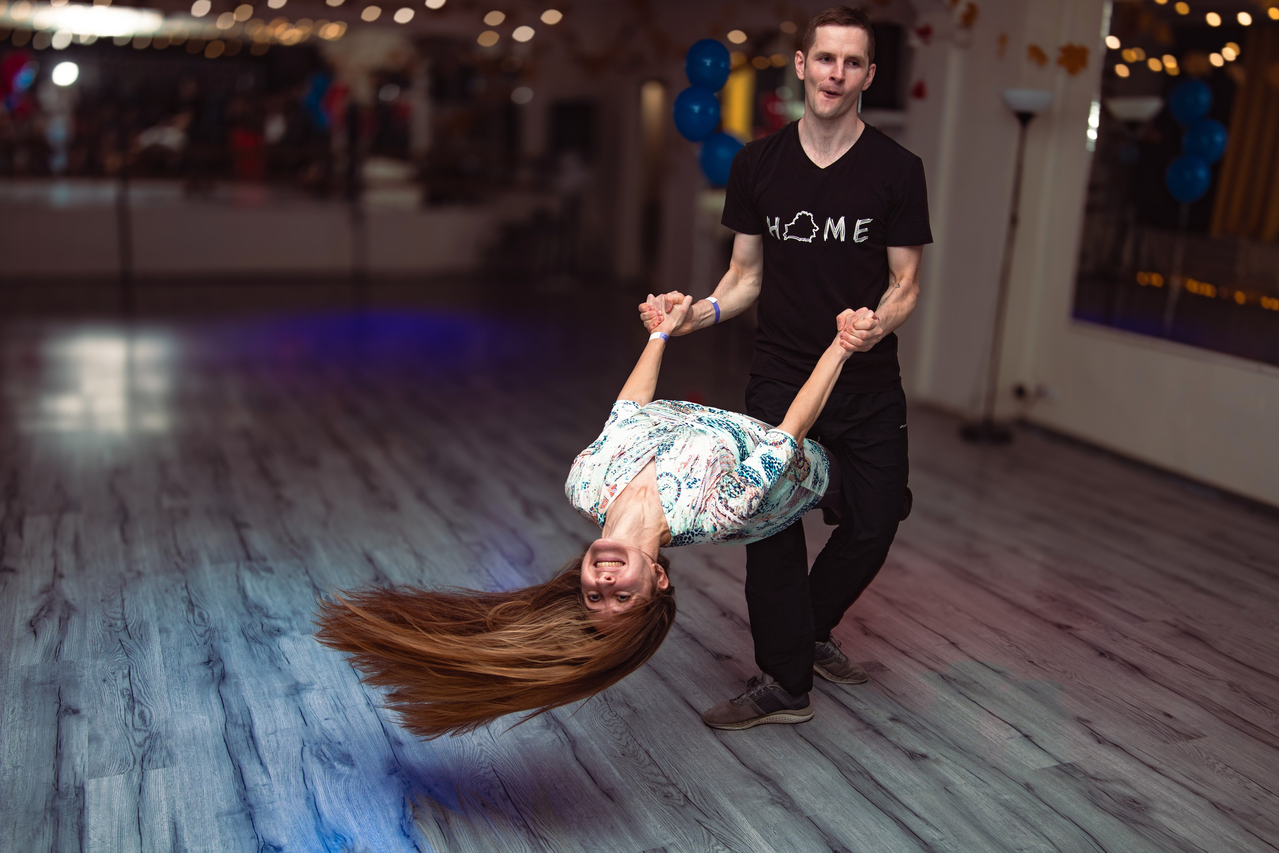 Dance cafe вечеринка