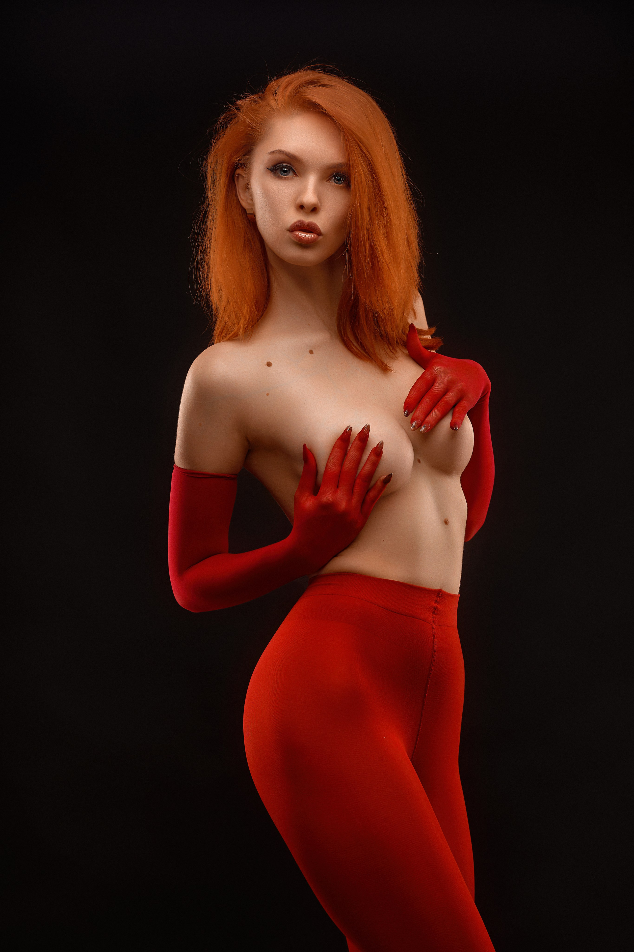 Анна в красном. Фотограф в Тольятти Вячеслав Цуркан