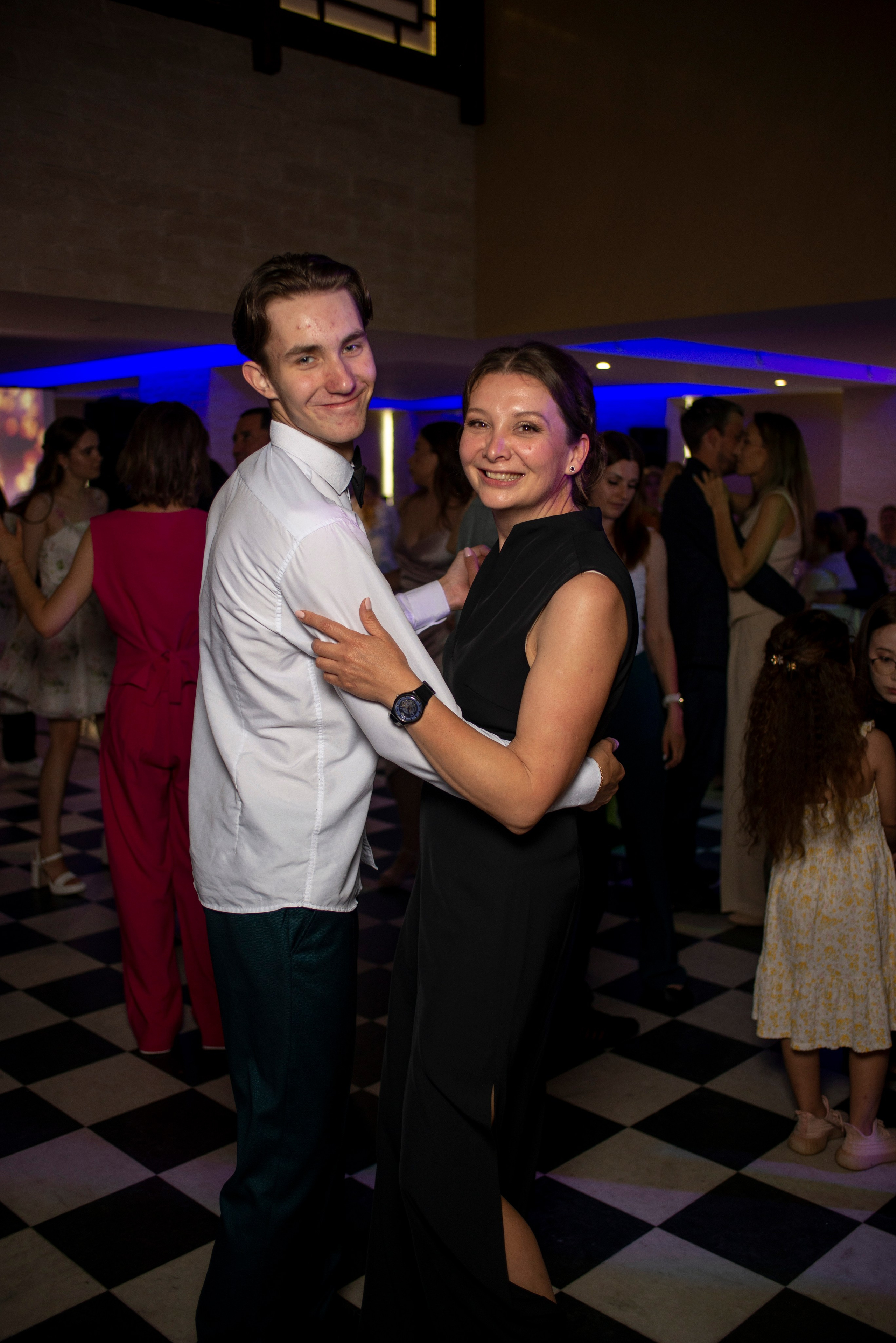 Репортажная фотосъемка выпускного дня. Выпускные альбомы Екатеринбург