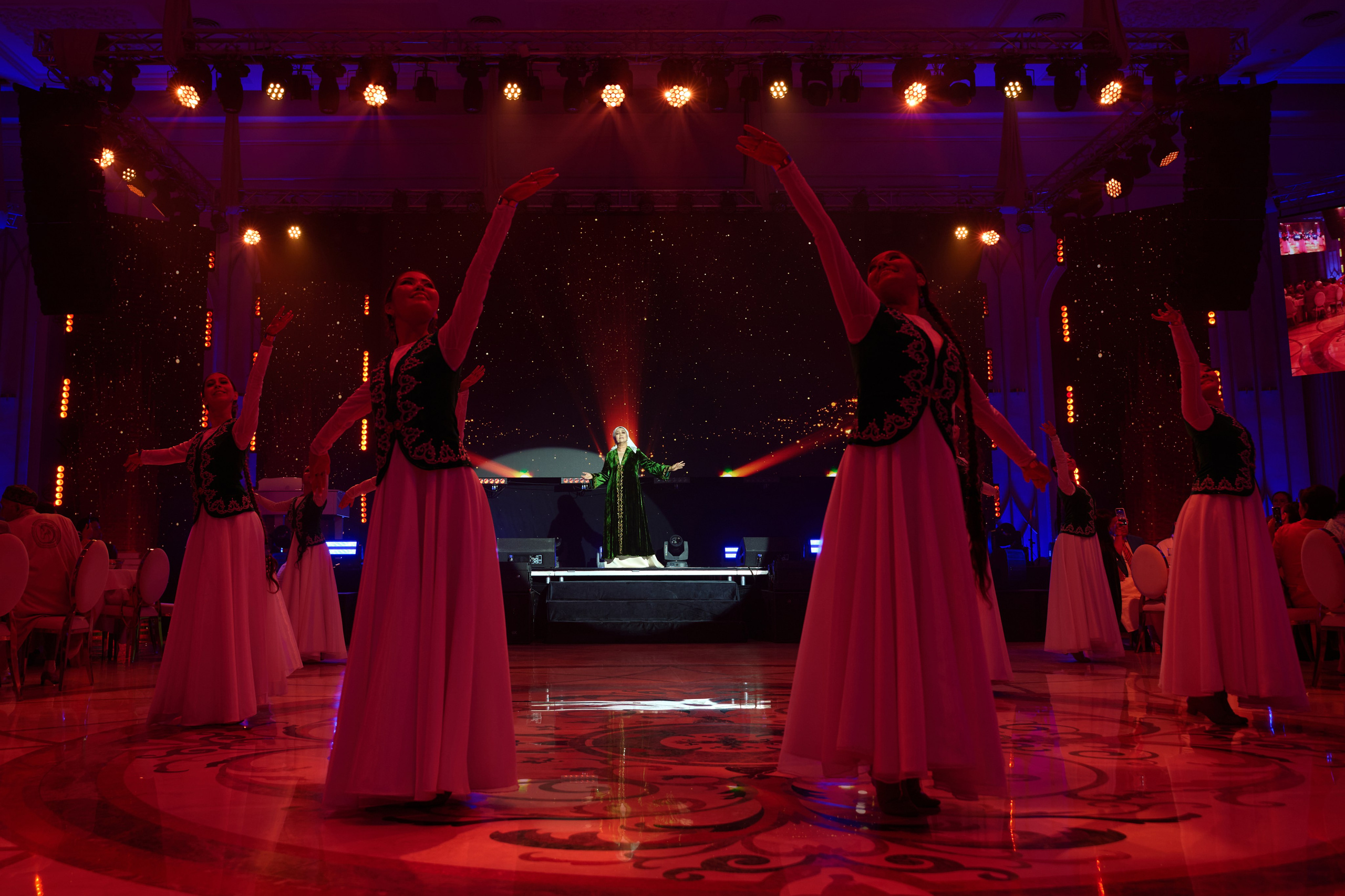 Seriya Qyz Uzatu Raushan. Wedding and reportage photographer in Аstana — Аdilkhan Ilyassov