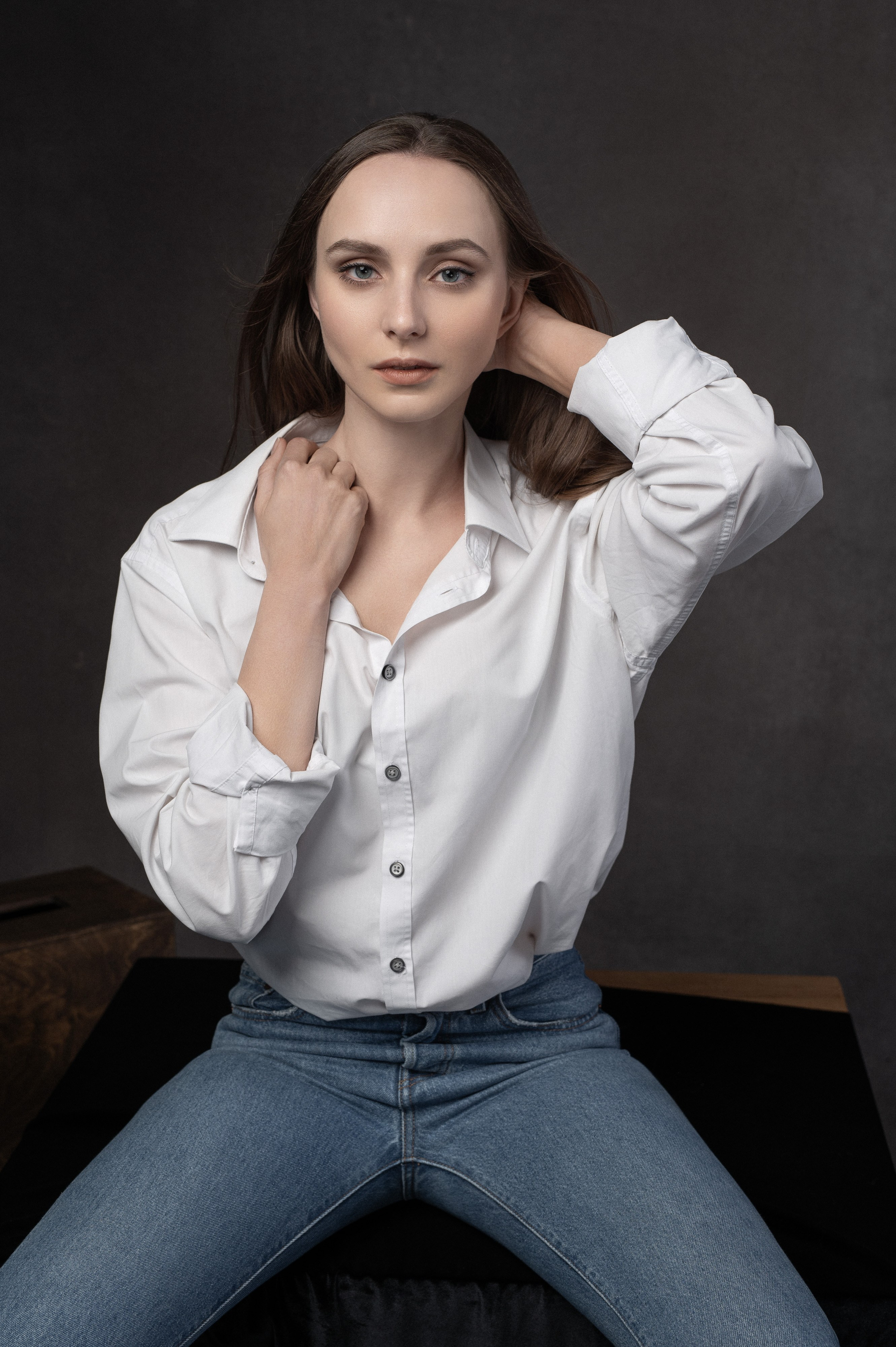 Anya in studio. Portrait photographer in Minsk Slava Potalakh