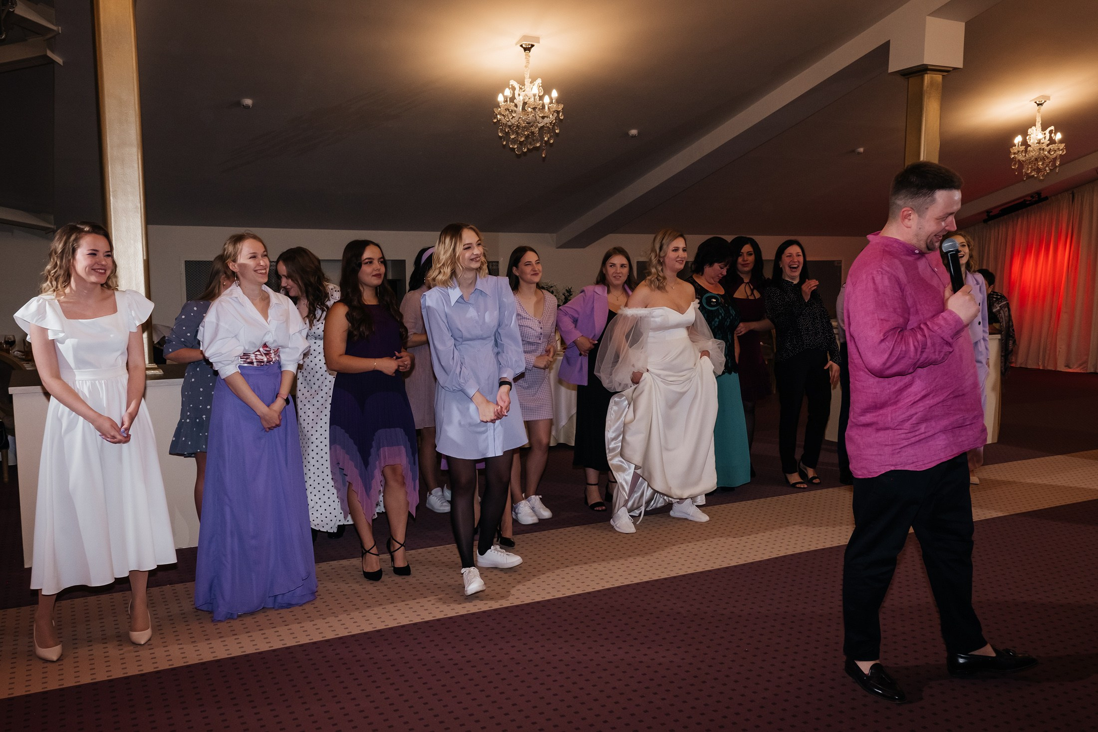 Свадебный фотограф — стильная и эмоциональная съемка вашего дня | Анна Кораблик. Свадебный фотограф в Екатеринбурге — заказ профессиональной фотосесии, все виды фотосъемки