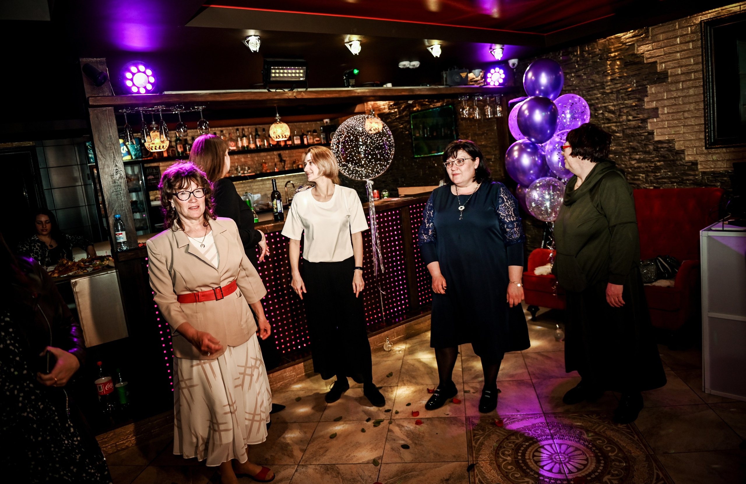 День рождения. Свадебный, семейный, детский, контент фотограф в Омске Максим Ильин