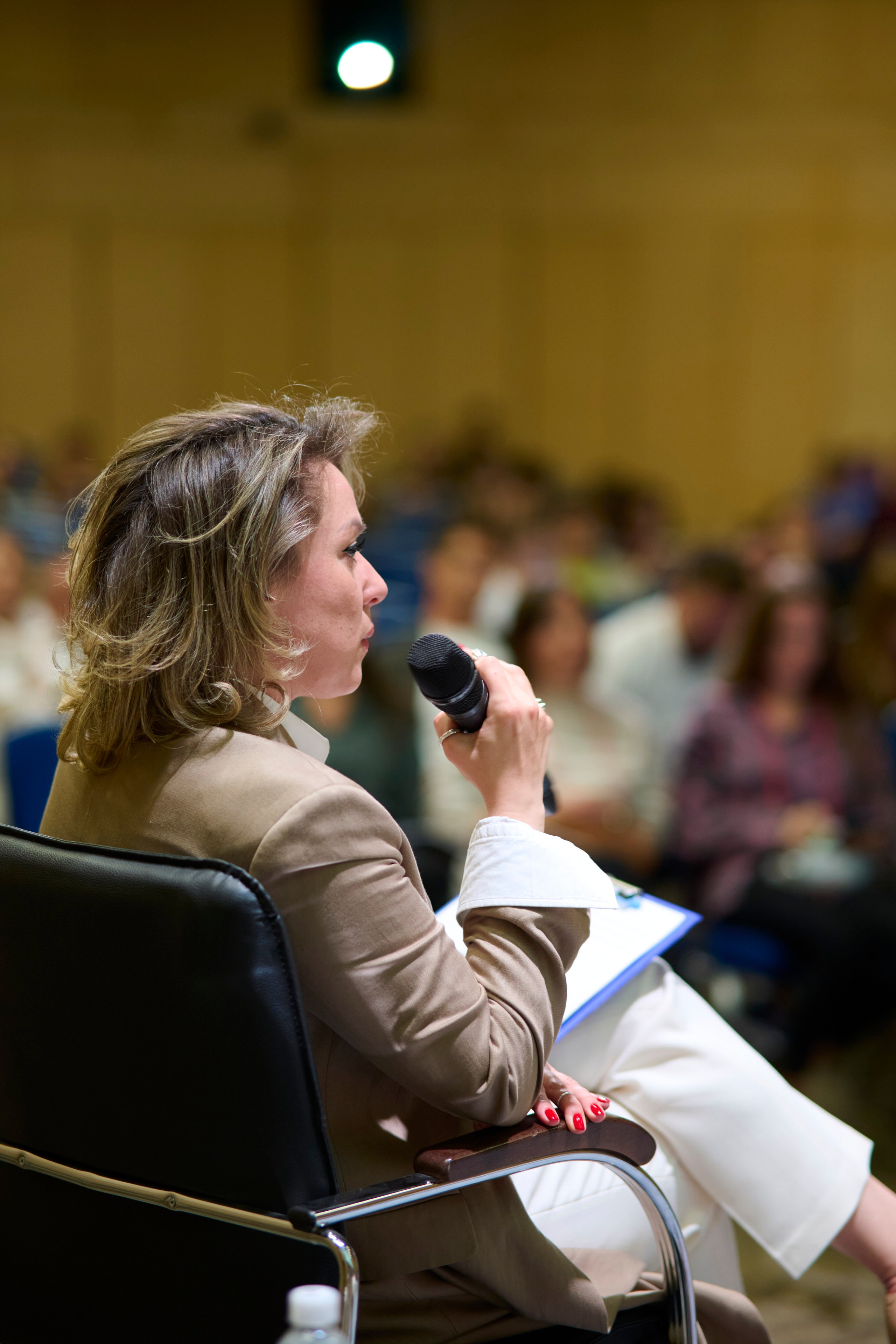 Upgrade Retail Весна 2025. Репортажный фотограф в Москве и Санкт-Петербурге — Профессиональная съёмка мероприятий | Данила Золкин