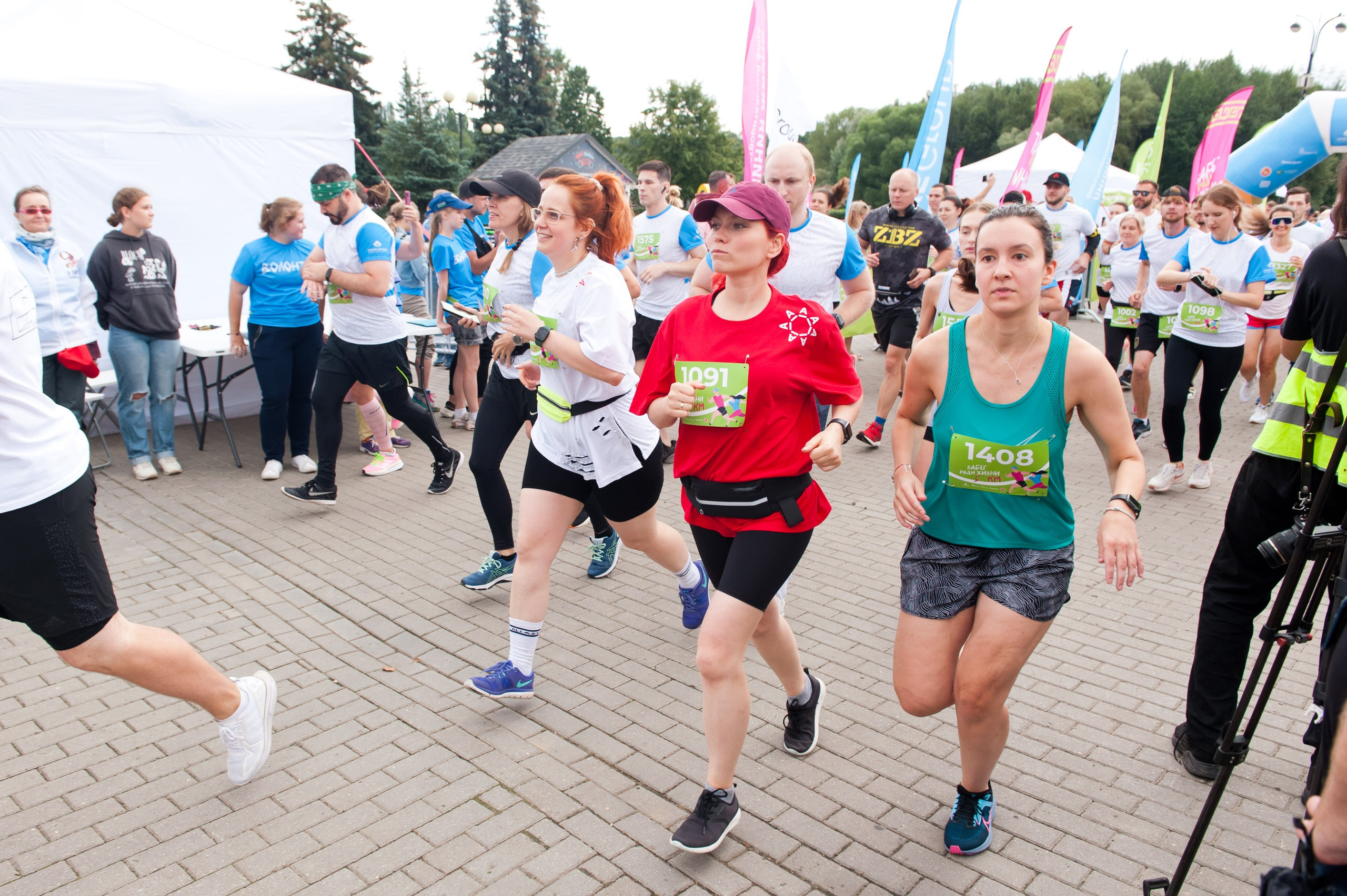 Корпоративное. Забег X5 Retail Group. Репортажный фотограф и видеограф Слава Думчев. Тимбилдинги, отчетники, корпоративы