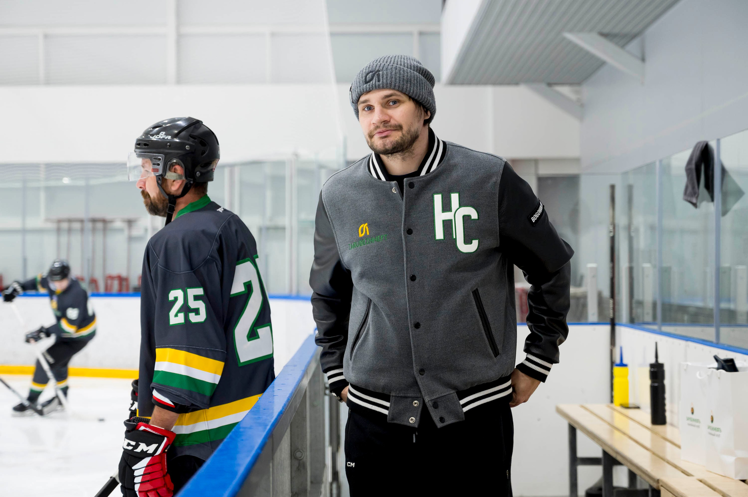 Хоккейный матч корпоративной команды Зарубежнефть. Репортажный фотограф и видеограф Слава Думчев. Тимбилдинги, отчетники, корпоративы