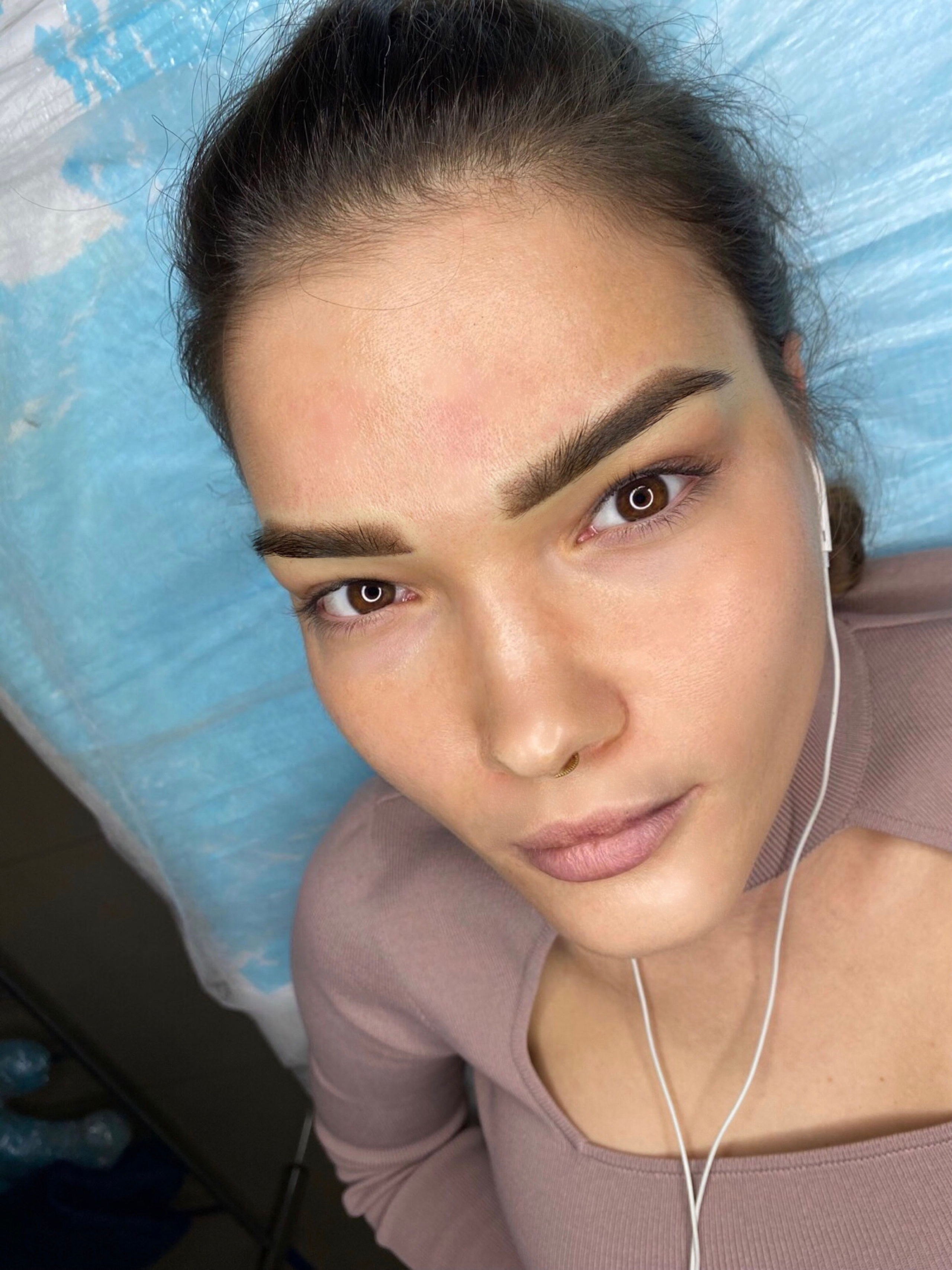 Оксана. Студия перманентного макияжа, косметологии и массажа SYMMETRY в Москве, м. Киевская