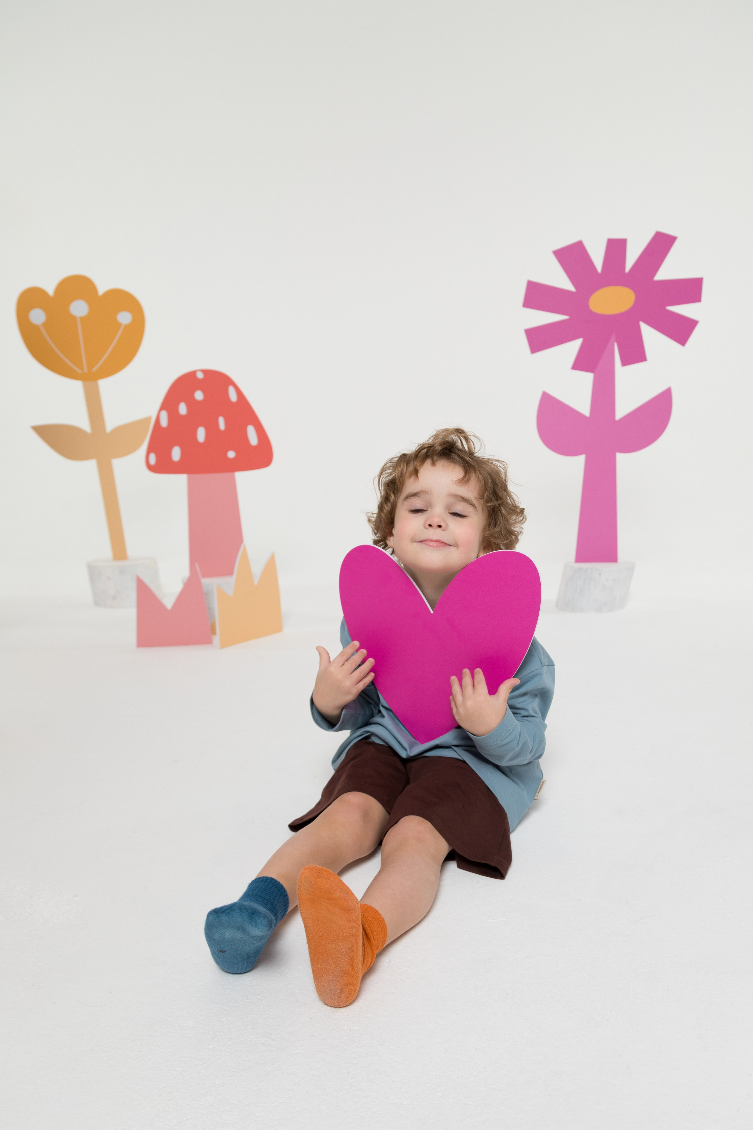 Имиджевая и каталожная съёмка для бренда детских пазлов. Детский и контент фотограф Надя Волкова Санкт-Петербург