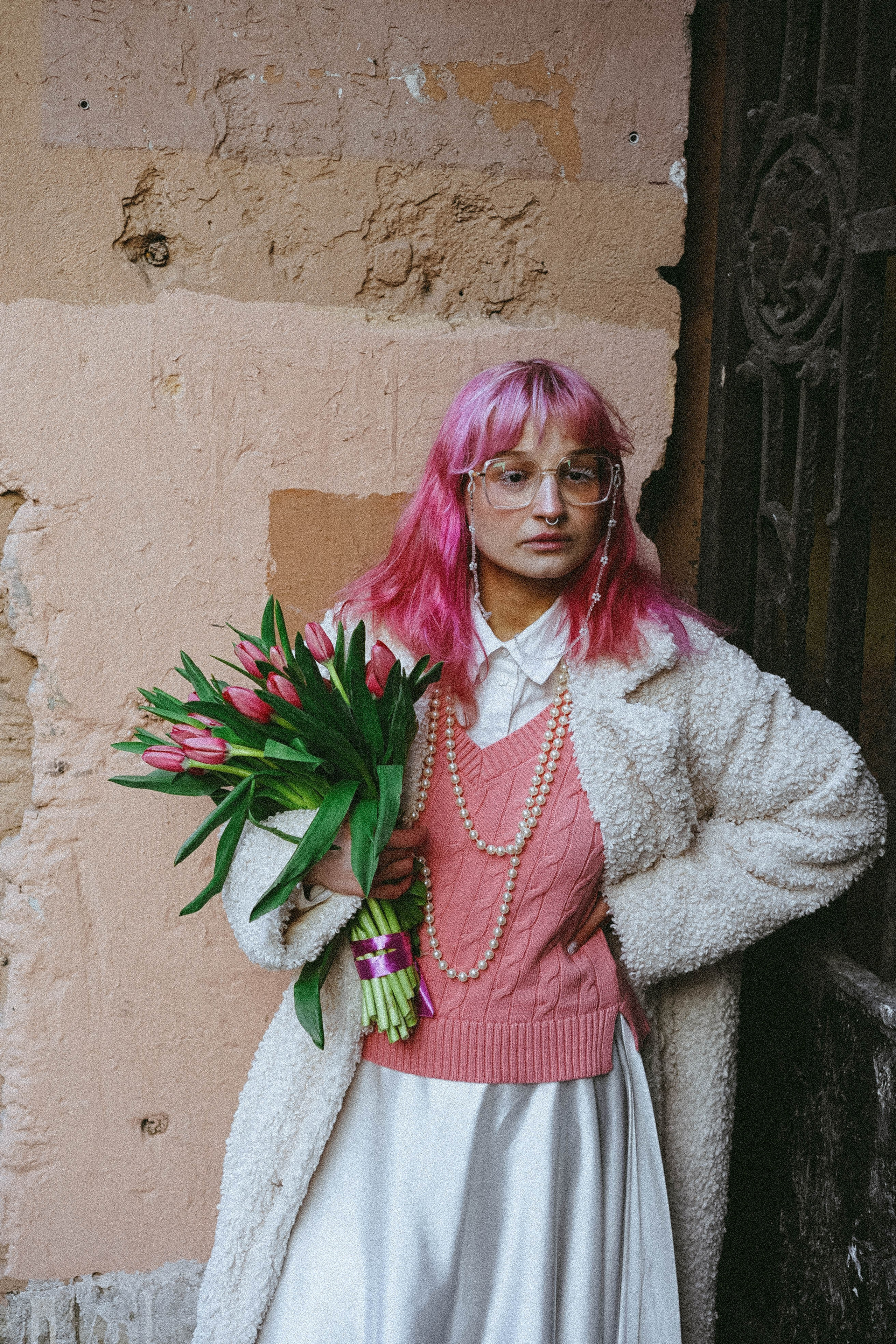 Прогулочная фотосессия с тюльпанами. Профессиональный фотограф, Санкт-Петербург — Виктория Богомолова