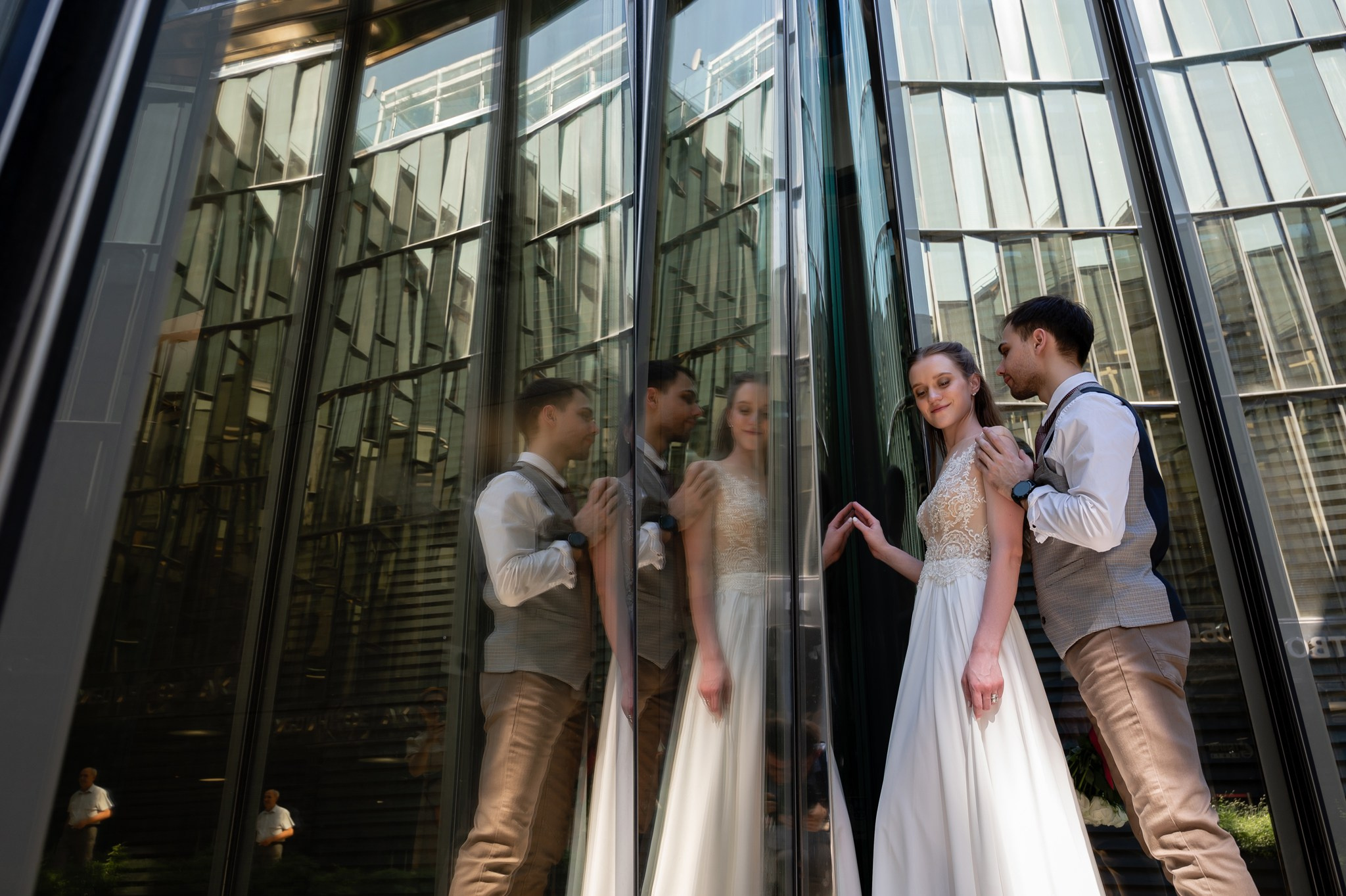 Зеркальный дворик. Свадебный и семейный фотограф из Санкт-Петербурга Климов Анатолий