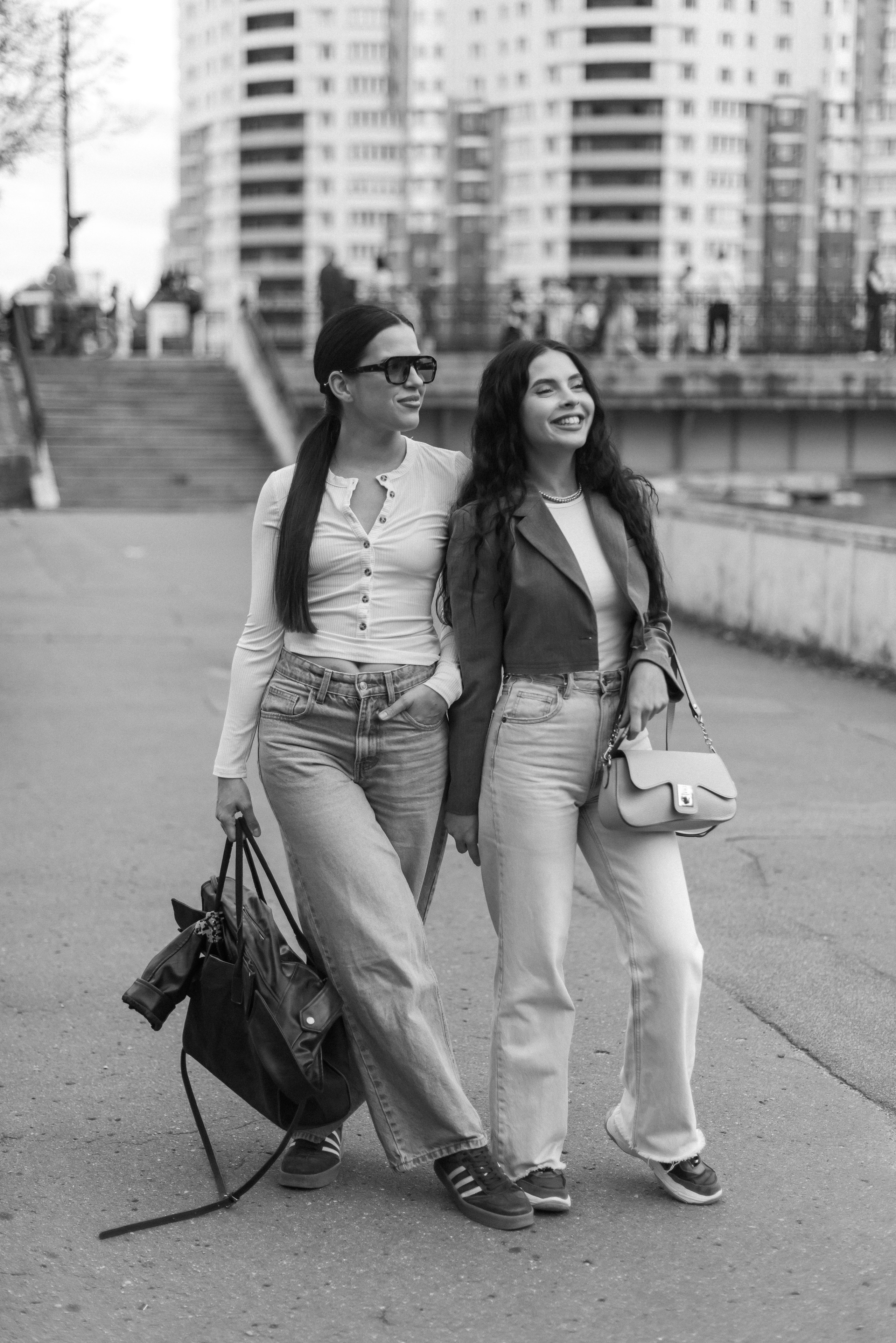 •Монохром. Фотограф Ксения Шевкопляс. г. Калининград. Кинематографический стиль — эстетика и истории, рассказанные через объектив