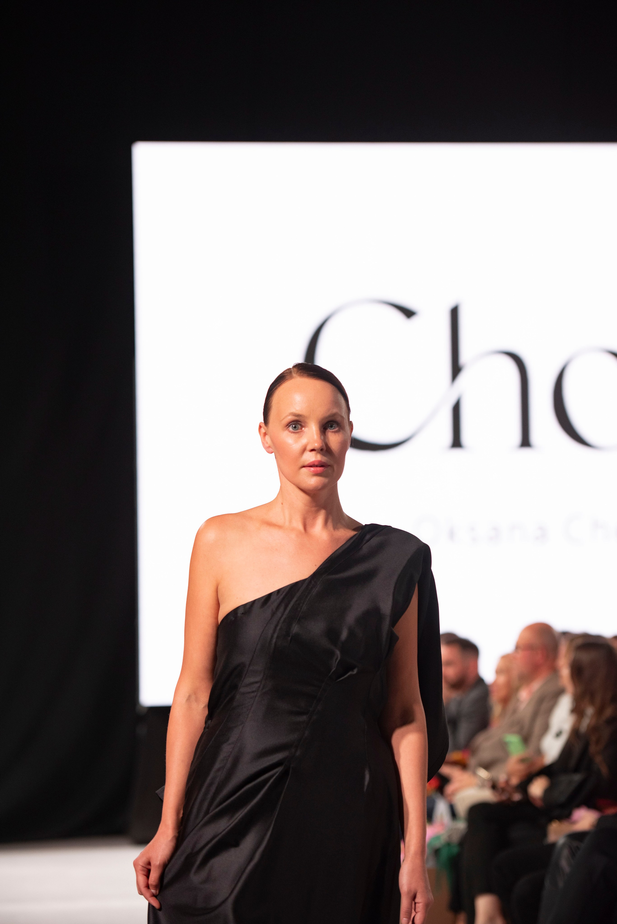 Фотограф на модельный показ. Свадебный, семейный, фэшн фотограф, школьный фотограф в Сочи