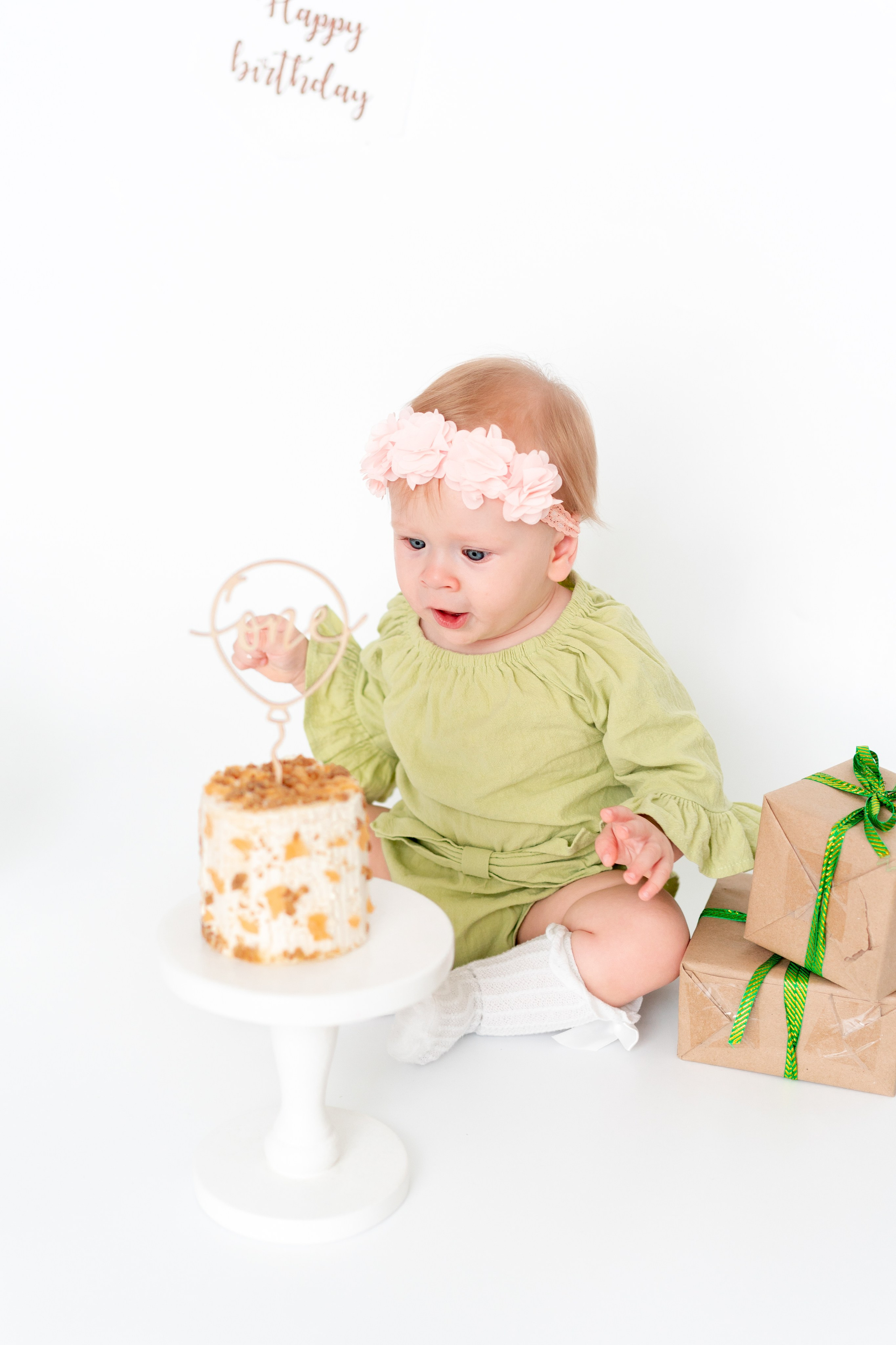 Крушение торта, Smash cake. Детская, семейная фотостудия в Санкт-Петербурге