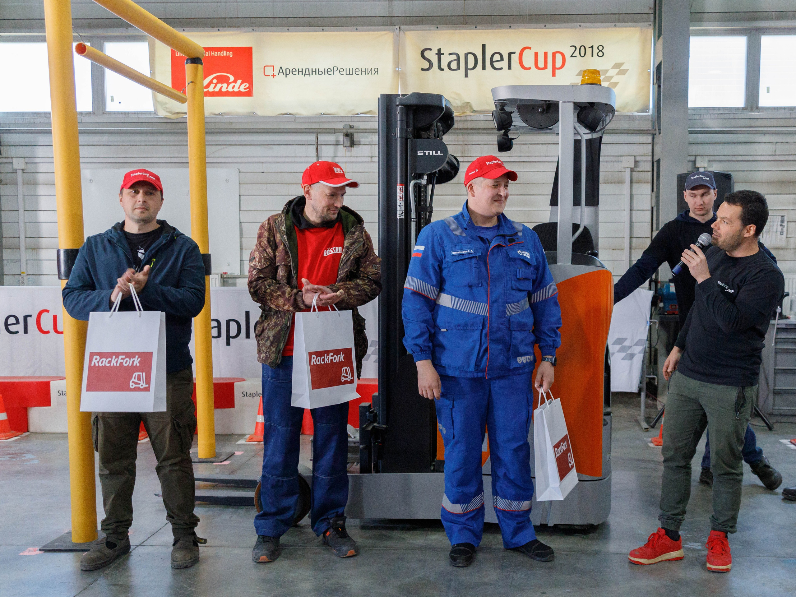 Конкурс водителей погрузчиков RackFork 2024 г. Репортажный фотограф в Новосибирске Алена Помазунова