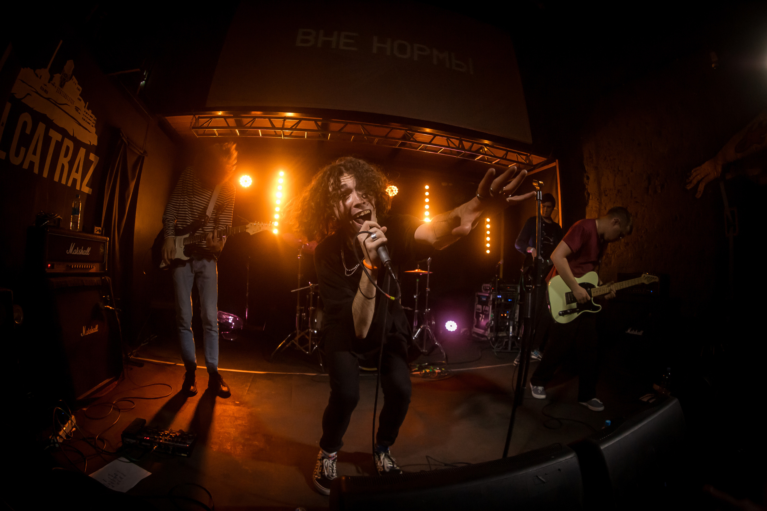 Вне нормы в Alcatraz bar. Фотографиня Мария Дикова