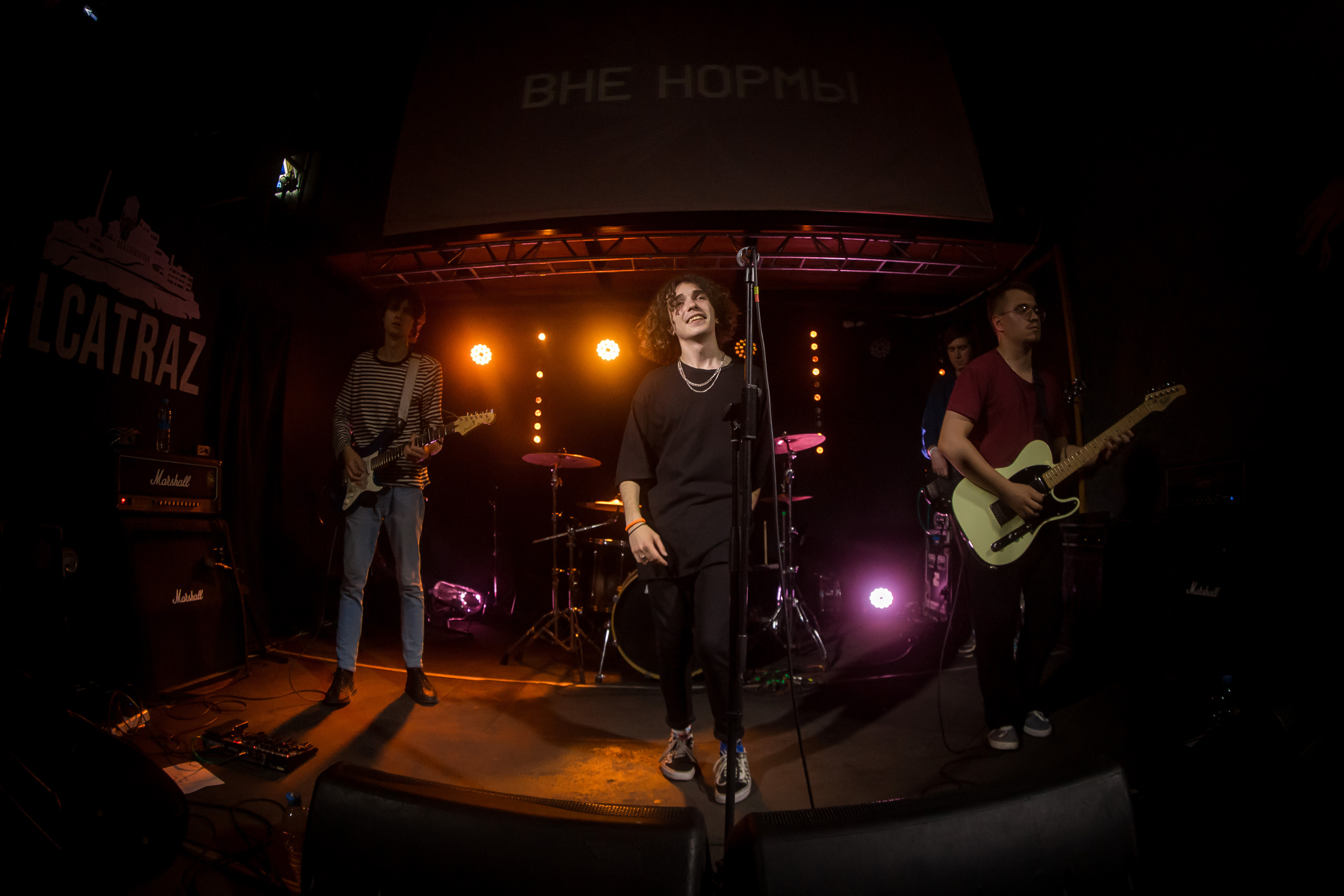 Вне нормы в Alcatraz bar. Фотографиня Мария Дикова