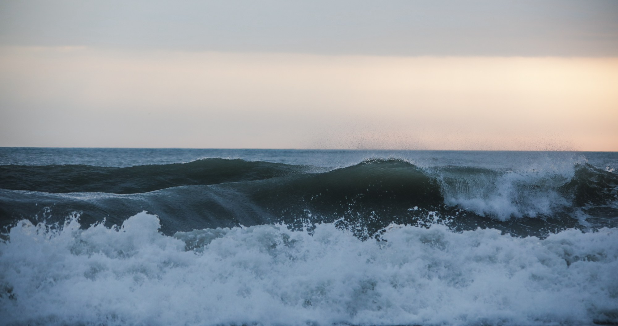 Море и серферы. Репортажный и постановочный Наталья Санникова