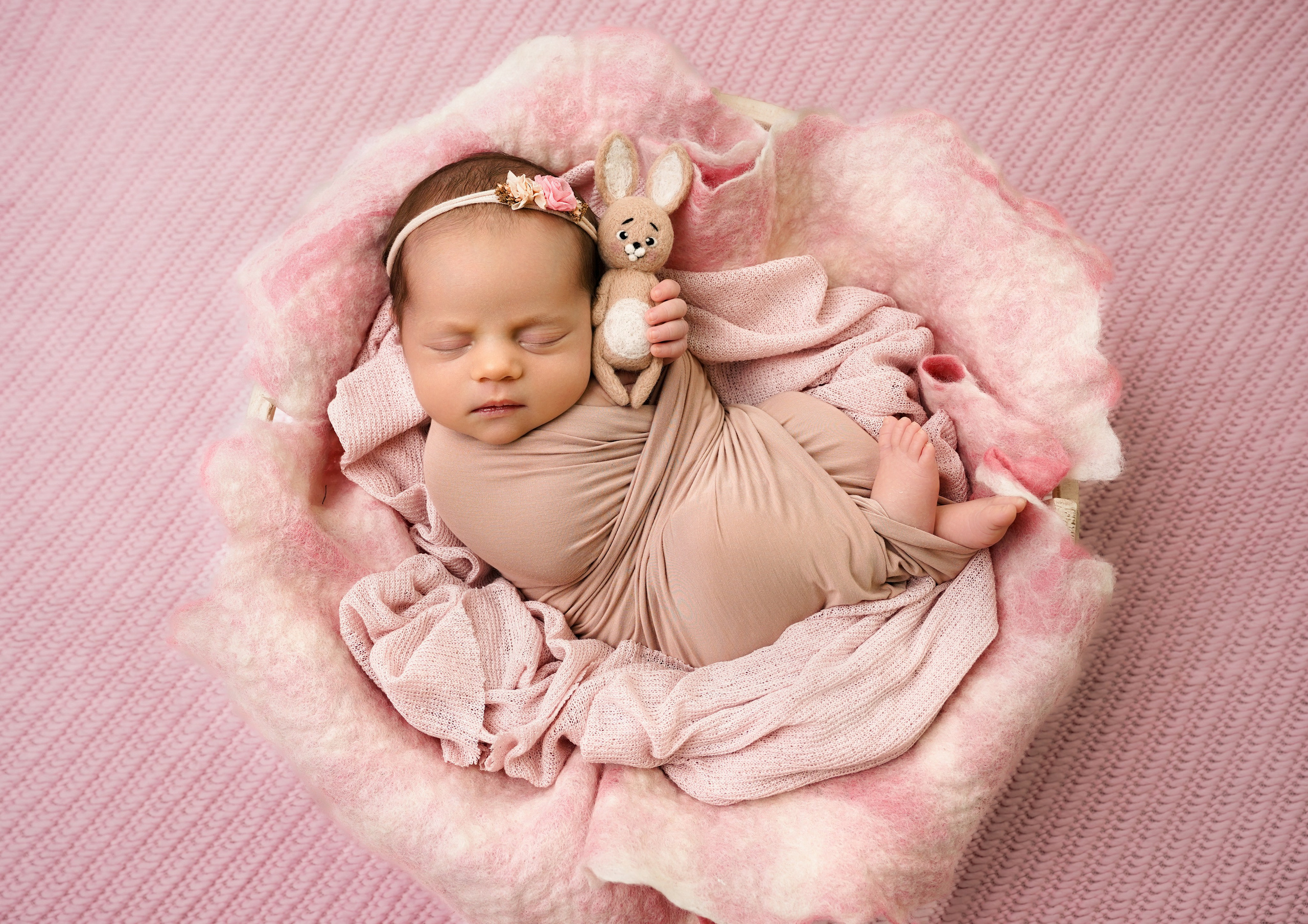 Фотосессия новорожденного (newborn). Фотограф новорожденных, детей до года и беременных в Симферополе