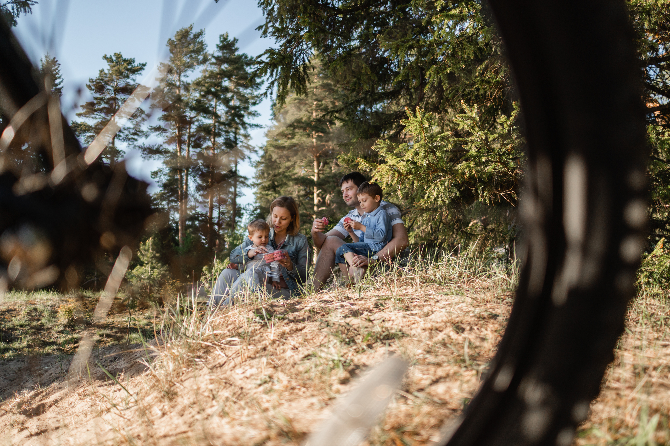 Семейная фотосессия на велосипедах. Семейный и детский фотограф в Санкт-Петербурге Наталья Григорьева