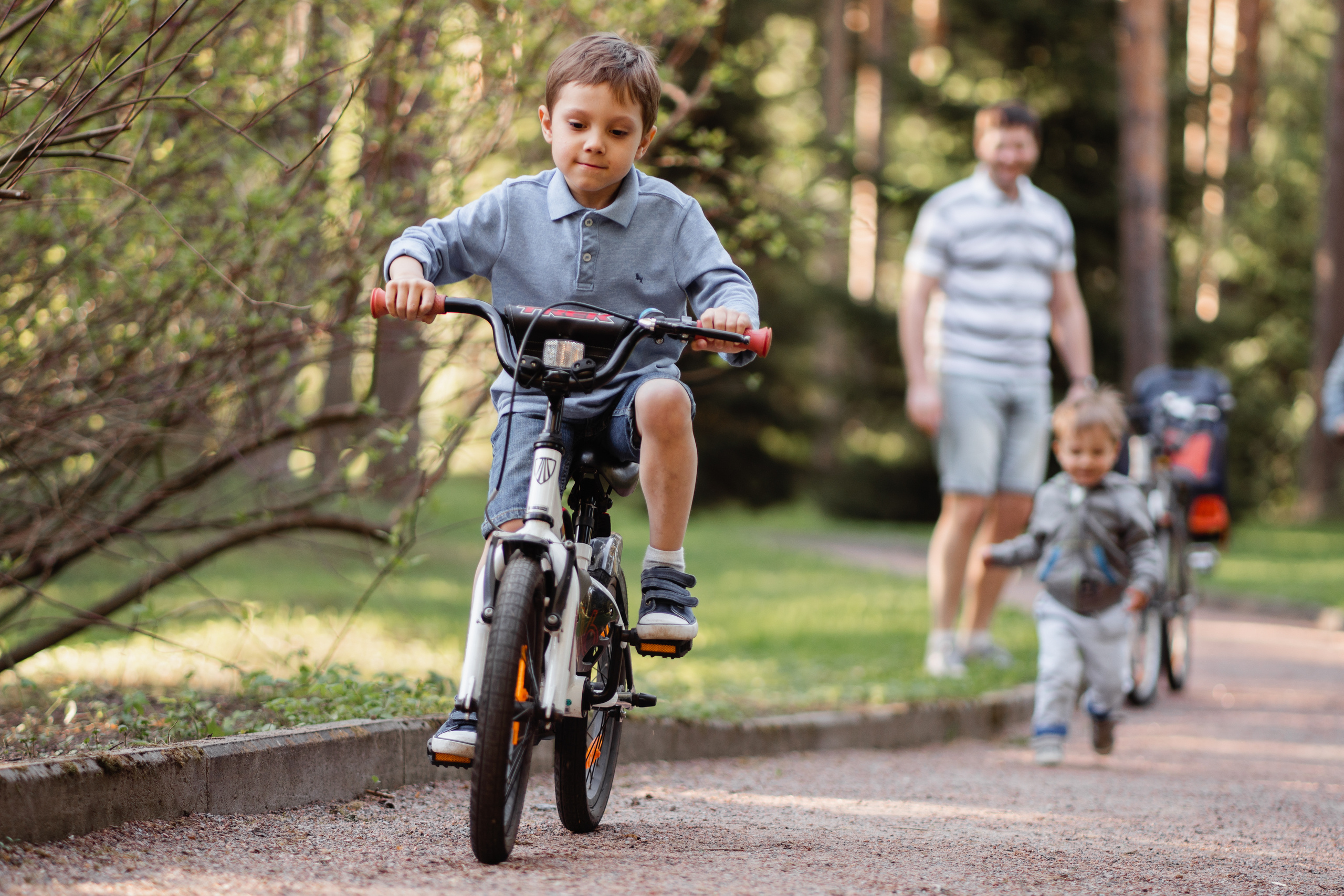Семейная фотосессия на велосипедах. Семейный и детский фотограф в Санкт-Петербурге Наталья Григорьева