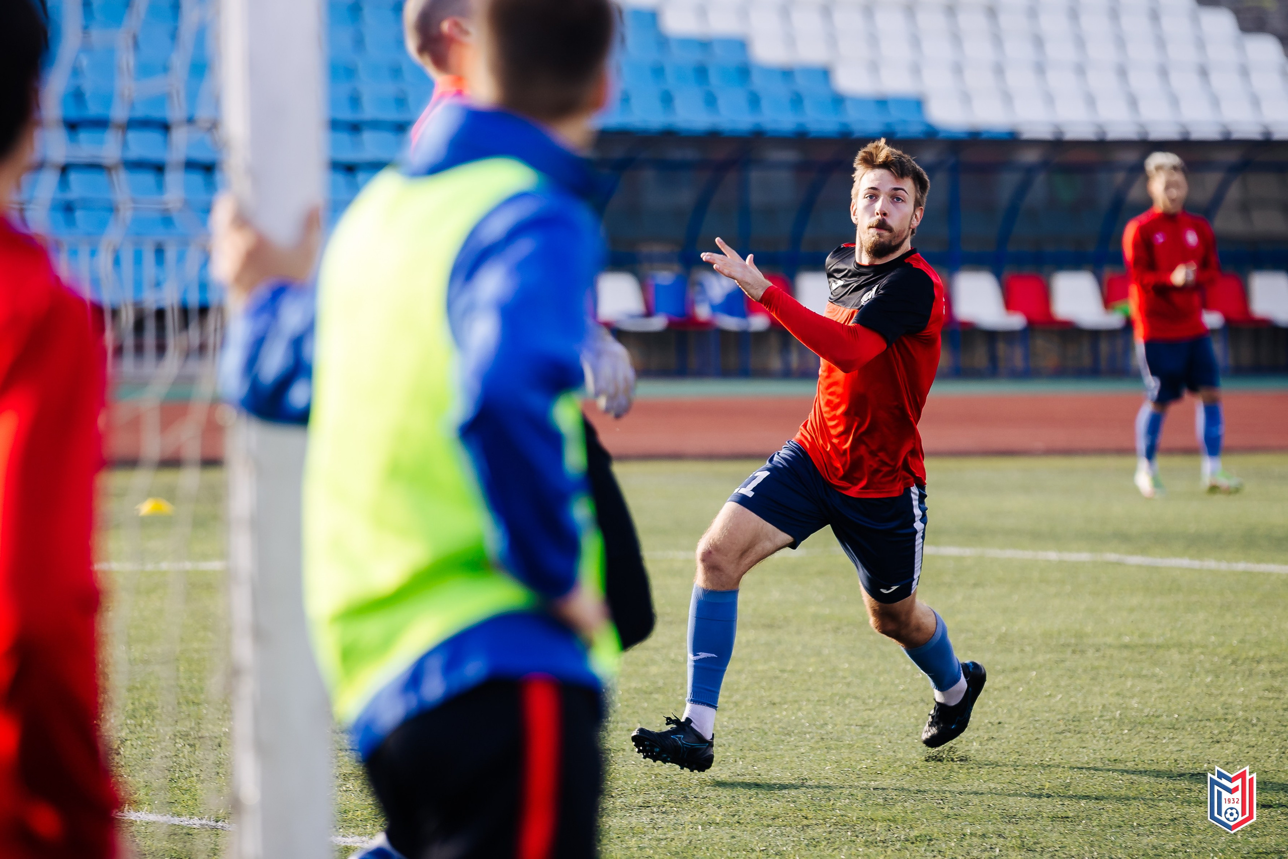 ФК «Металлург-Магнитогорск» — «СибГУФК Иртыш-2» // 21.09.24. Денис Прохоров Фотограф в г. Магнитогорск