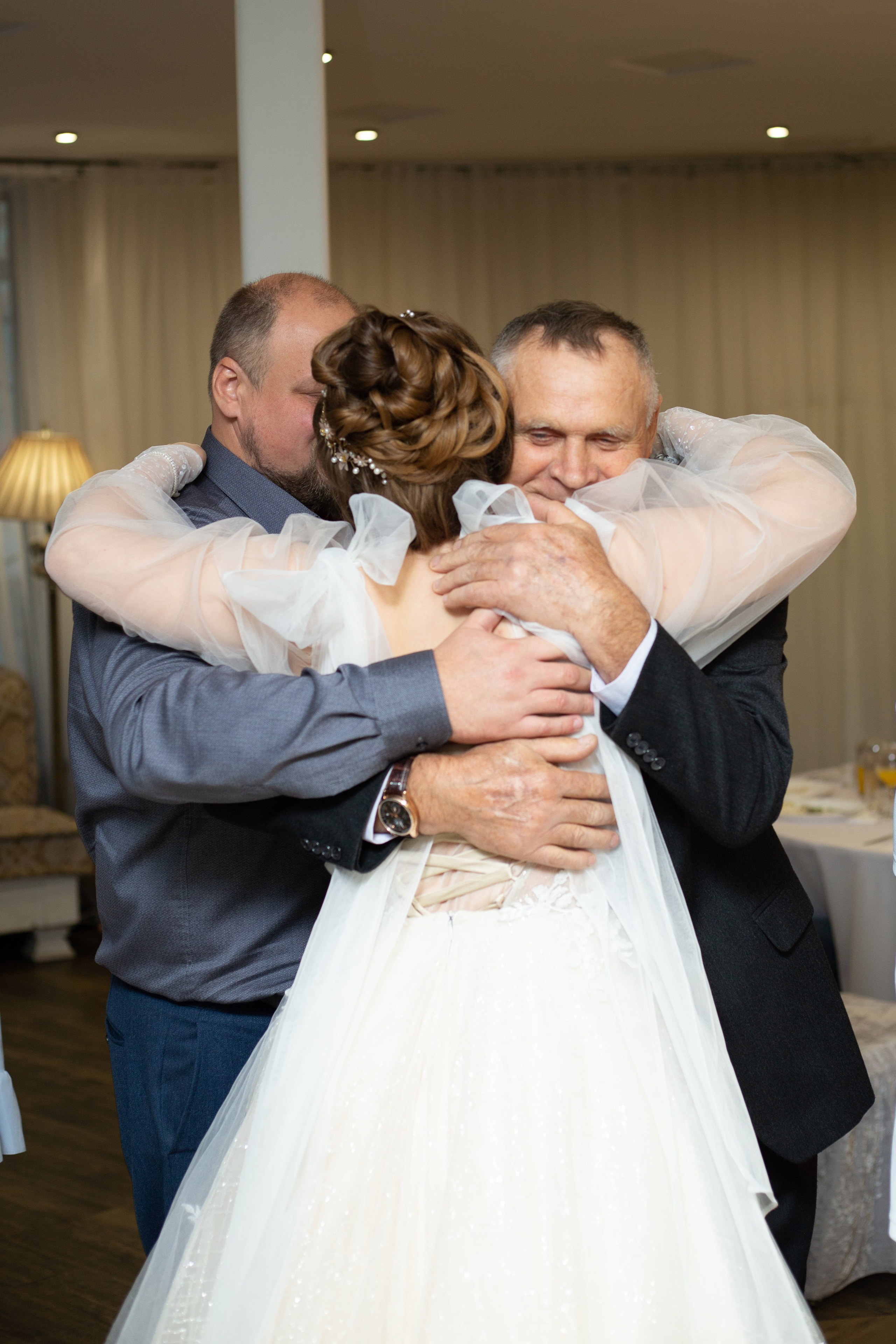 Артем & Влада. Свадебный и контент фотограф в Новосибирске Еремин Александр