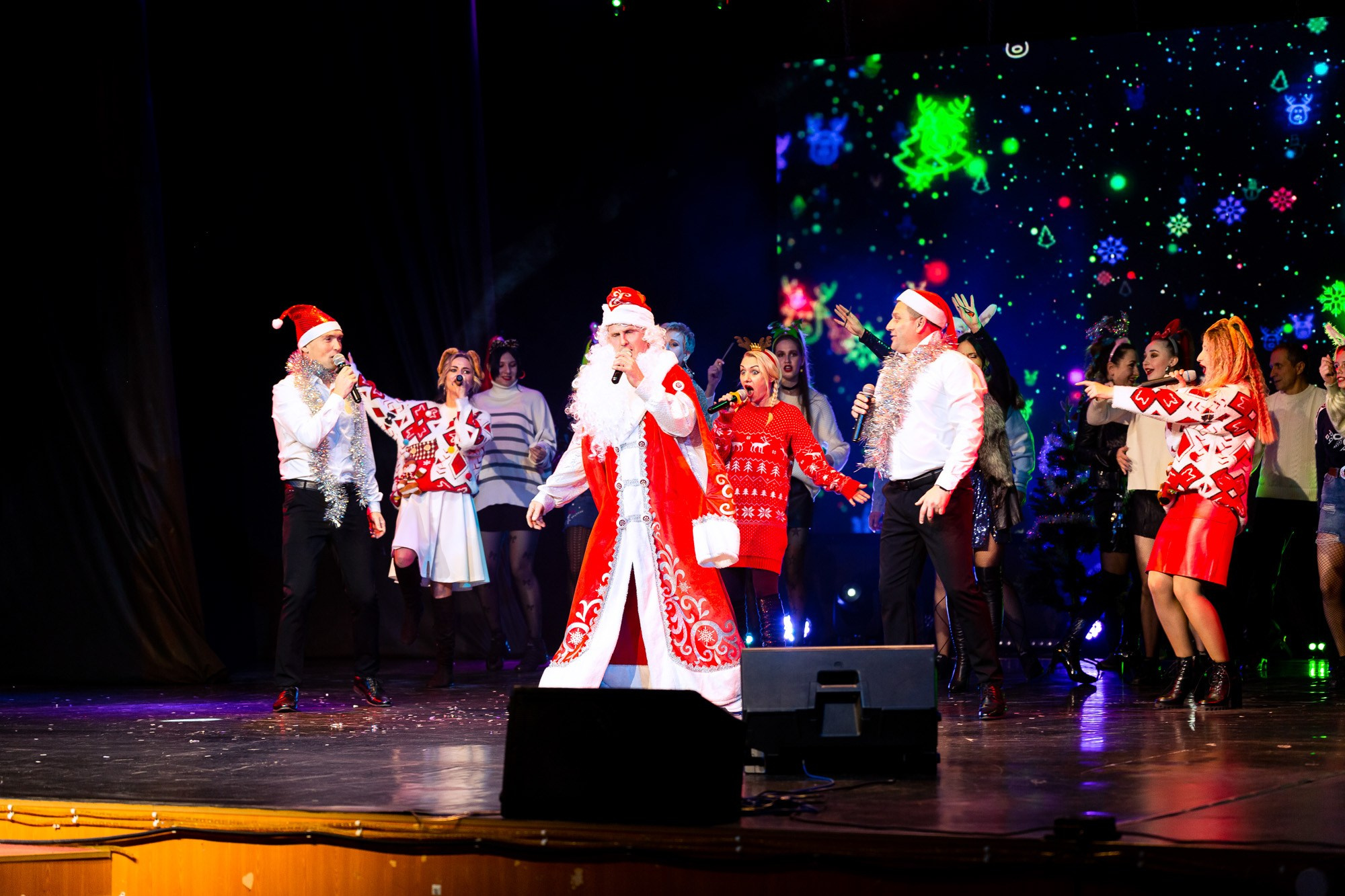 Концерт в Доме культуры. Андрей Кровлин — фотограф в Славянке