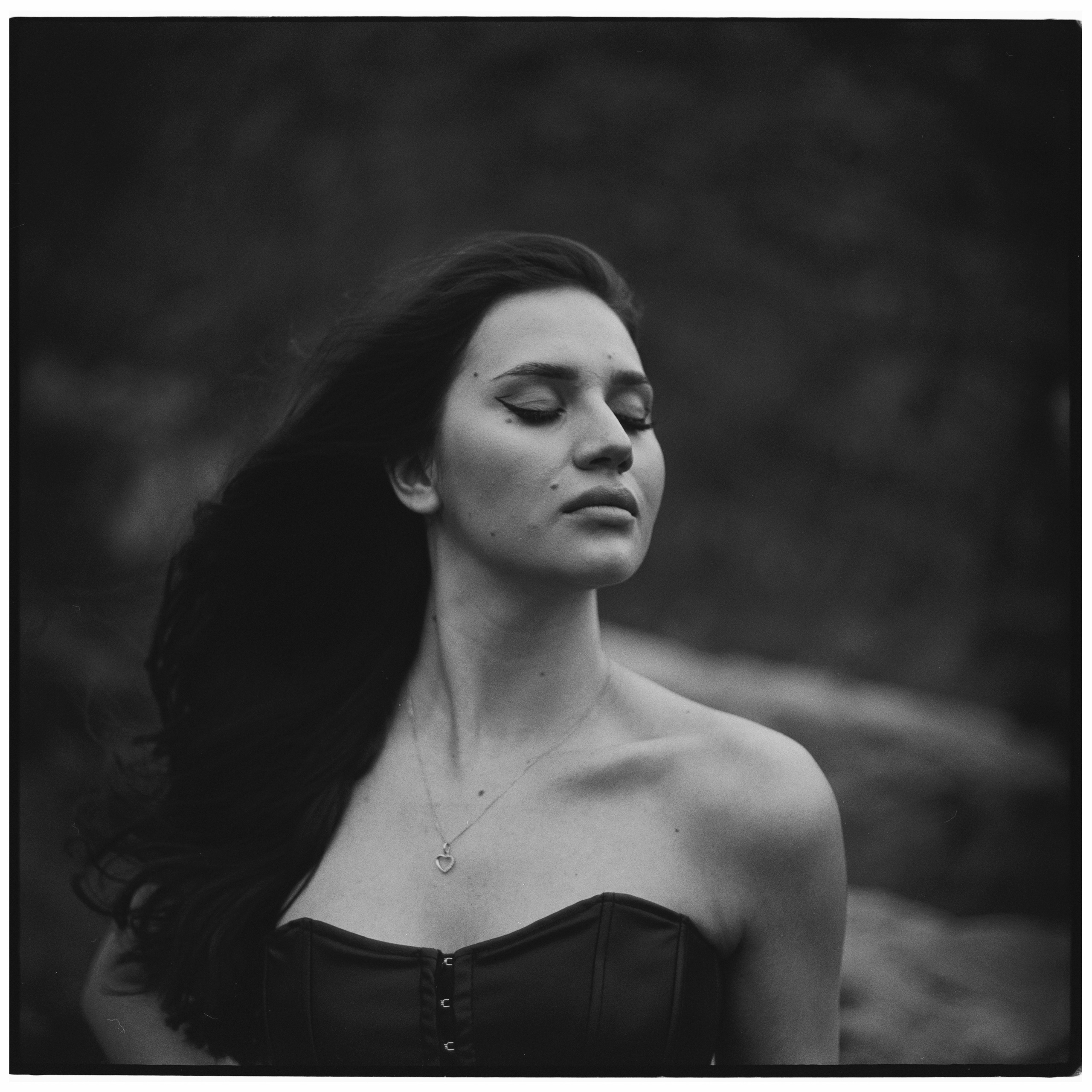 Катя (пленка 120 тип)/Katya (film 135). Фотограф Айдын Седип в Кызыле