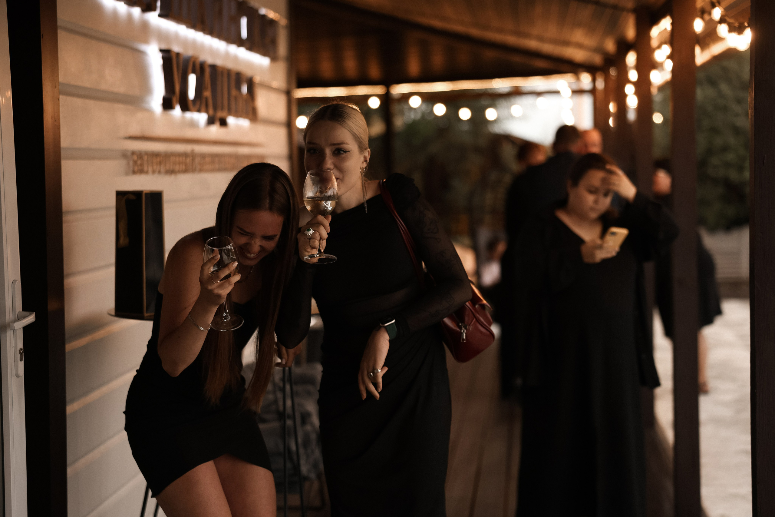 Игристая бусинка. Свадебный и семейный Фотограф Денис Кошель